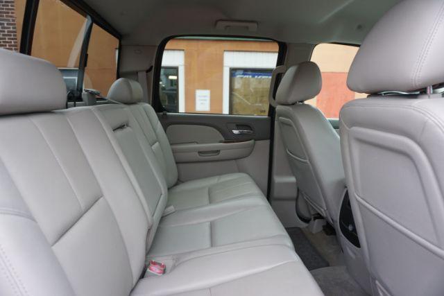 2014 Black /Light Cashmere/Dark Cashmere Chevrolet Silverado 2500HD LTZ (1GC1KYEG9EF) with an Vortec 6L V-8 variable valve control engine, located at 312 Centre Ave, Schuylkill Haven, PA, 17972, (570) 593-5278, 40.638130, -76.177383 - Photo#82