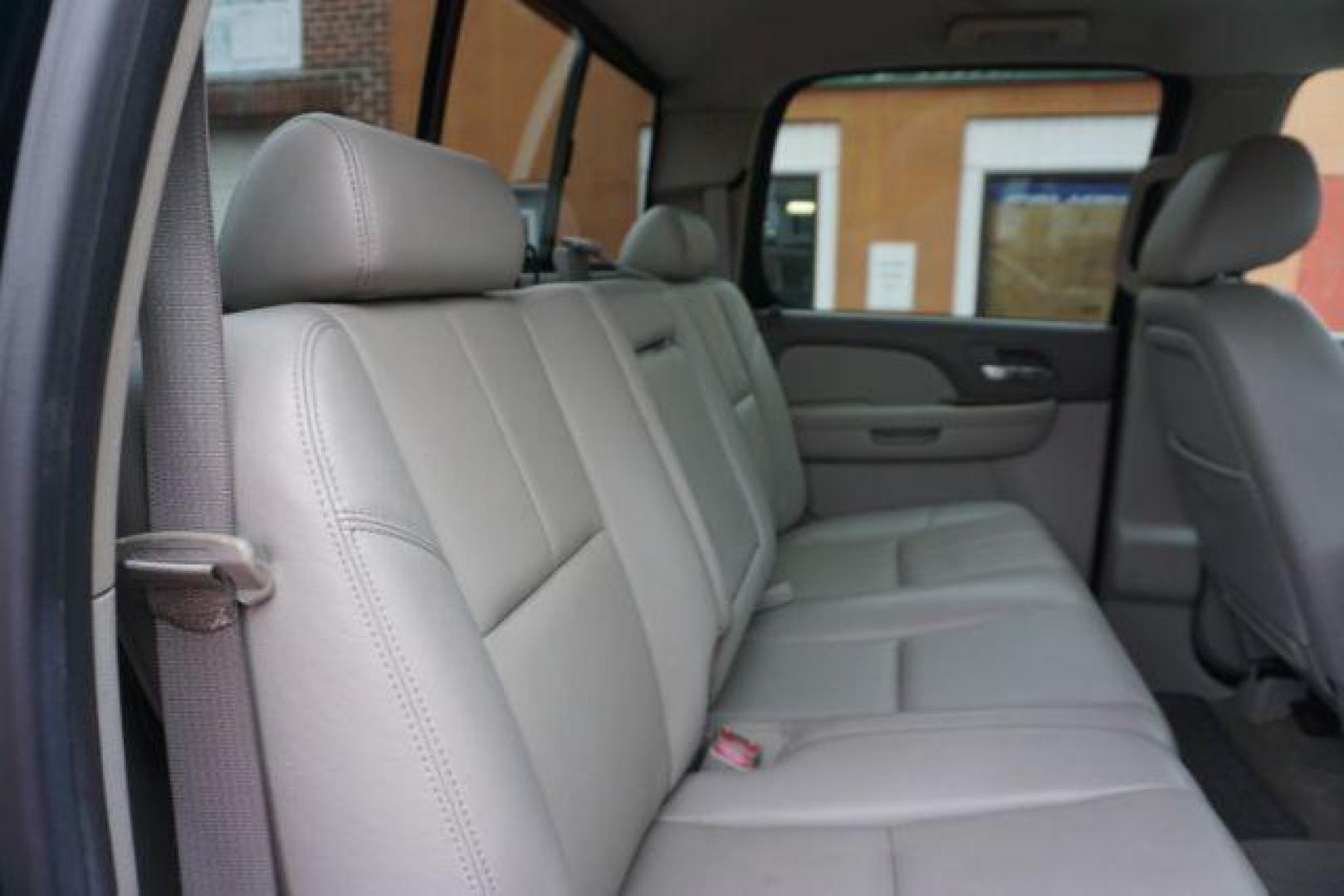 2014 Black /Light Cashmere/Dark Cashmere Chevrolet Silverado 2500HD LTZ (1GC1KYEG9EF) with an Vortec 6L V-8 variable valve control engine, located at 312 Centre Ave, Schuylkill Haven, PA, 17972, (570) 593-5278, 40.638130, -76.177383 - Photo#31