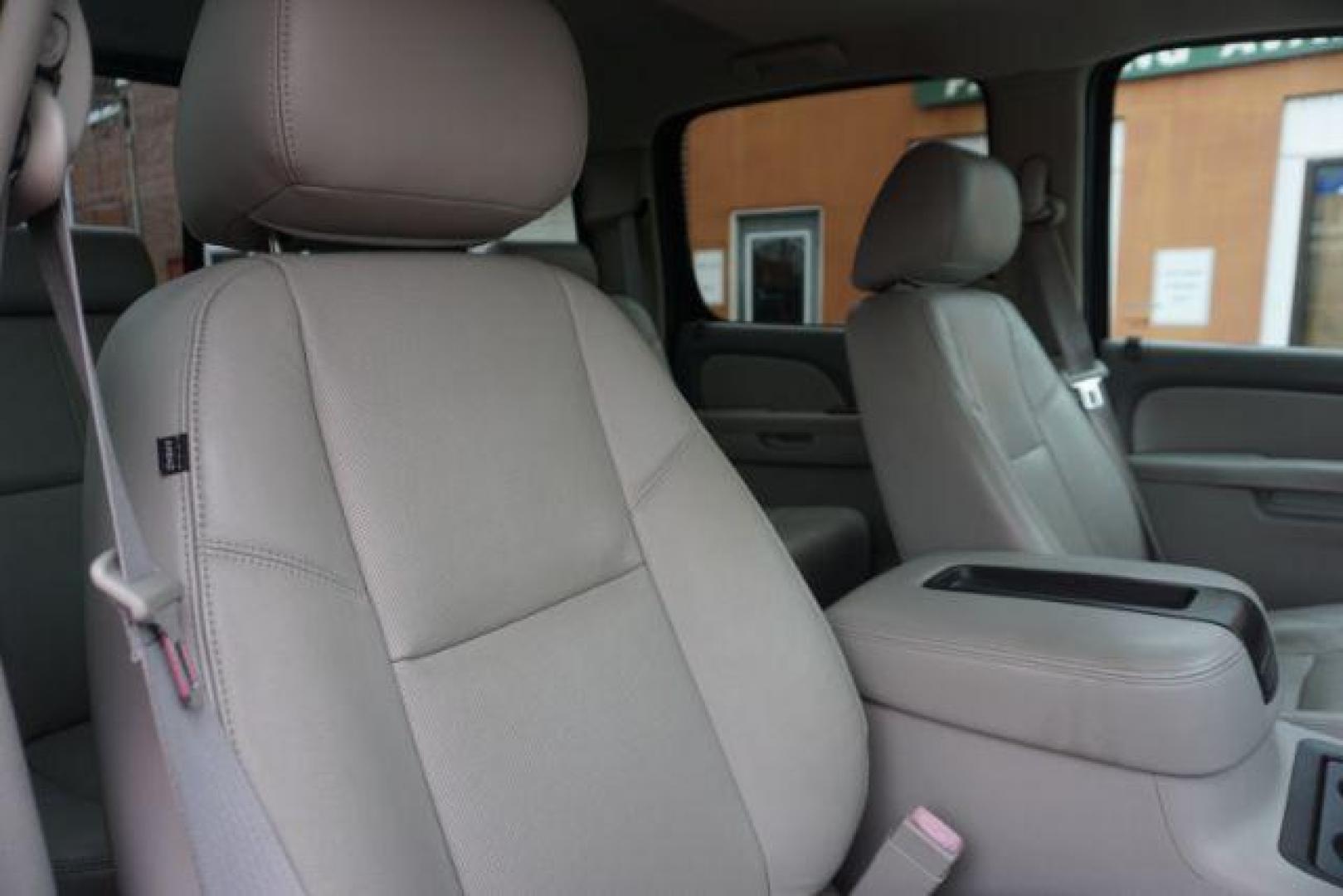 2014 Black /Light Cashmere/Dark Cashmere Chevrolet Silverado 2500HD LTZ (1GC1KYEG9EF) with an Vortec 6L V-8 variable valve control engine, located at 312 Centre Ave, Schuylkill Haven, PA, 17972, (570) 593-5278, 40.638130, -76.177383 - Photo#36