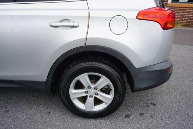 2013 Magnetic Gray Pearl /Black Toyota RAV4 XLE (2T3RFREV2DW) with an 2.5L I-4 DOHC engine, located at 312 Centre Ave, Schuylkill Haven, PA, 17972, (570) 593-5278, 40.638130, -76.177383 - Photo#7