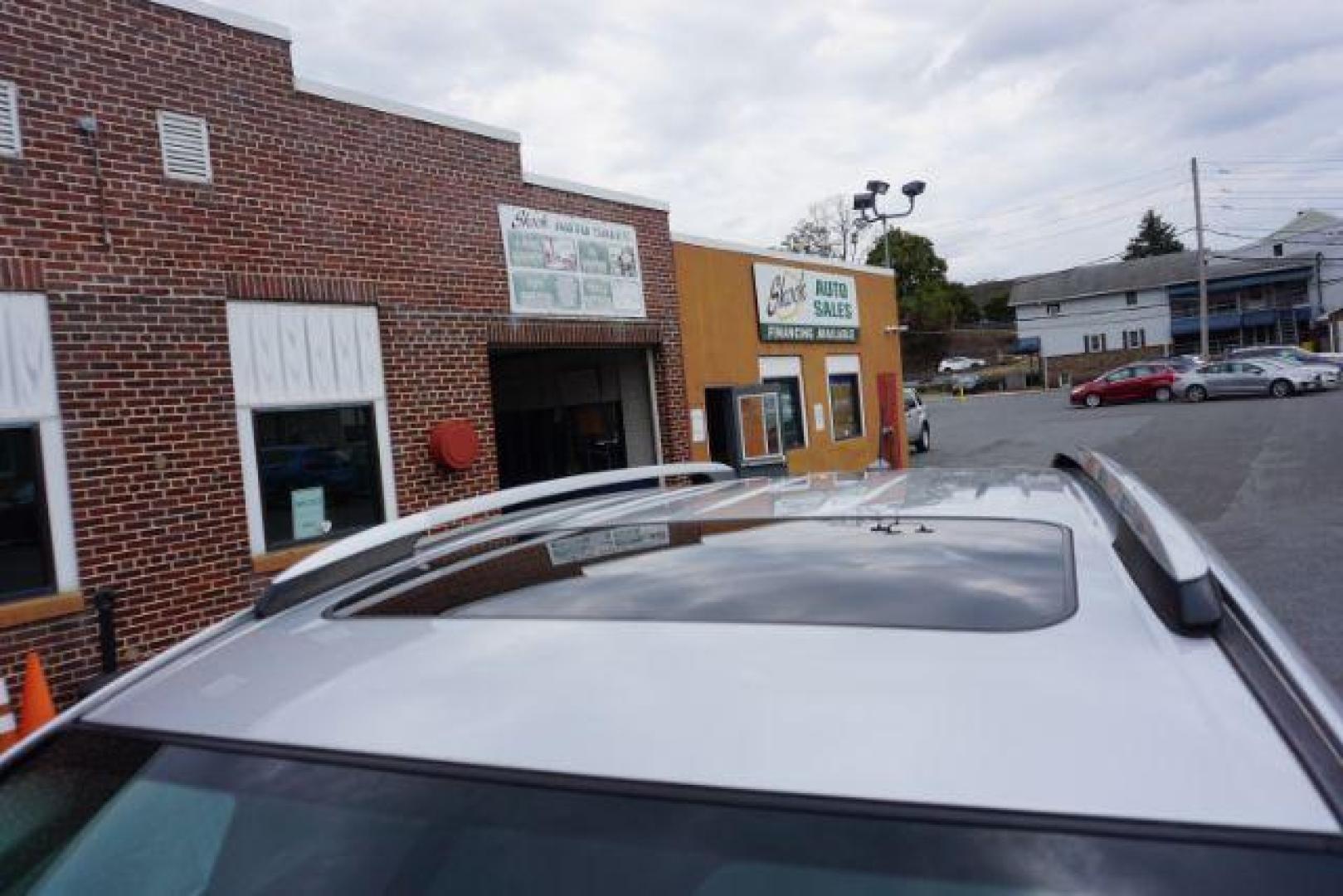 2013 Magnetic Gray Pearl /Black Toyota RAV4 XLE (2T3RFREV2DW) with an 2.5L I-4 DOHC engine, located at 312 Centre Ave, Schuylkill Haven, PA, 17972, (570) 593-5278, 40.638130, -76.177383 - Photo#10
