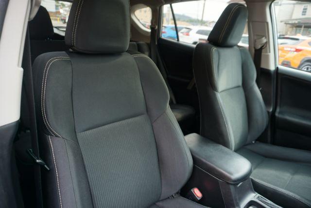 2013 Magnetic Gray Pearl /Black Toyota RAV4 XLE (2T3RFREV2DW) with an 2.5L I-4 DOHC engine, located at 312 Centre Ave, Schuylkill Haven, PA, 17972, (570) 593-5278, 40.638130, -76.177383 - Photo#45