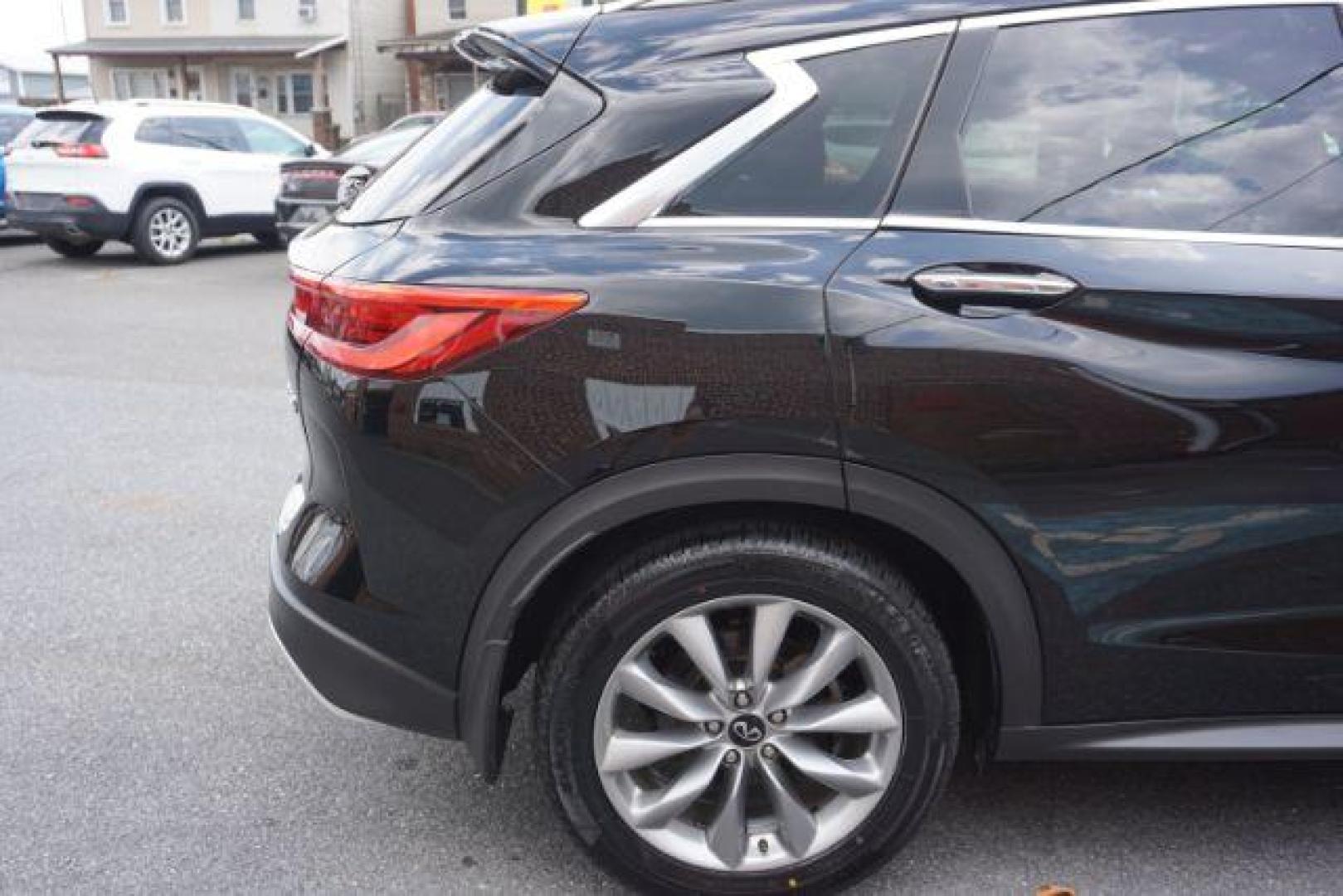 2020 Black Obsidian /Graphite INFINITI QX50 LUXE AWD (3PCAJ5M31LF) with an VC-Turbo 2L I-4 port/direct injection engine, located at 312 Centre Ave, Schuylkill Haven, PA, 17972, (570) 593-5278, 40.638130, -76.177383 - Photo#12