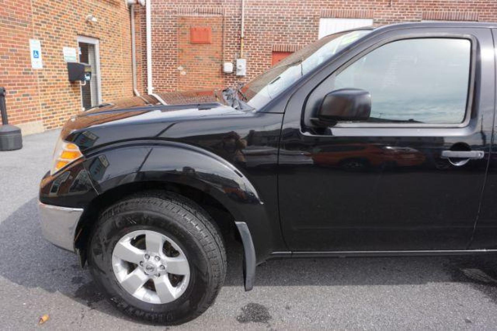 2010 Super Black /Graphite Nissan Frontier SE (1N6AD0CW1AC) with an VQ 4L V-6 DOHC engine, located at 312 Centre Ave, Schuylkill Haven, PA, 17972, (570) 593-5278, 40.638130, -76.177383 - Photo#2