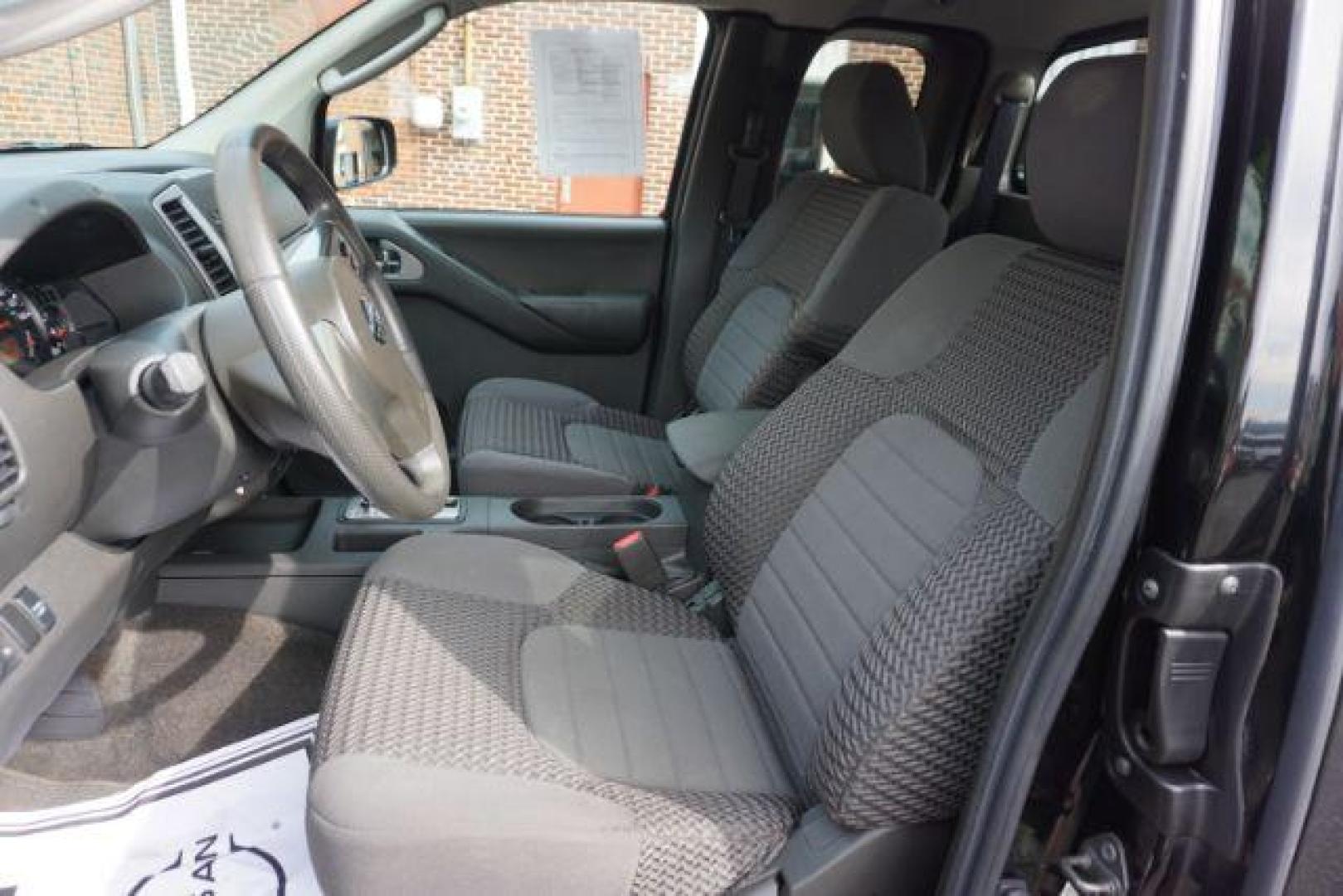 2010 Super Black /Graphite Nissan Frontier SE (1N6AD0CW1AC) with an VQ 4L V-6 DOHC engine, located at 312 Centre Ave, Schuylkill Haven, PA, 17972, (570) 593-5278, 40.638130, -76.177383 - Photo#22