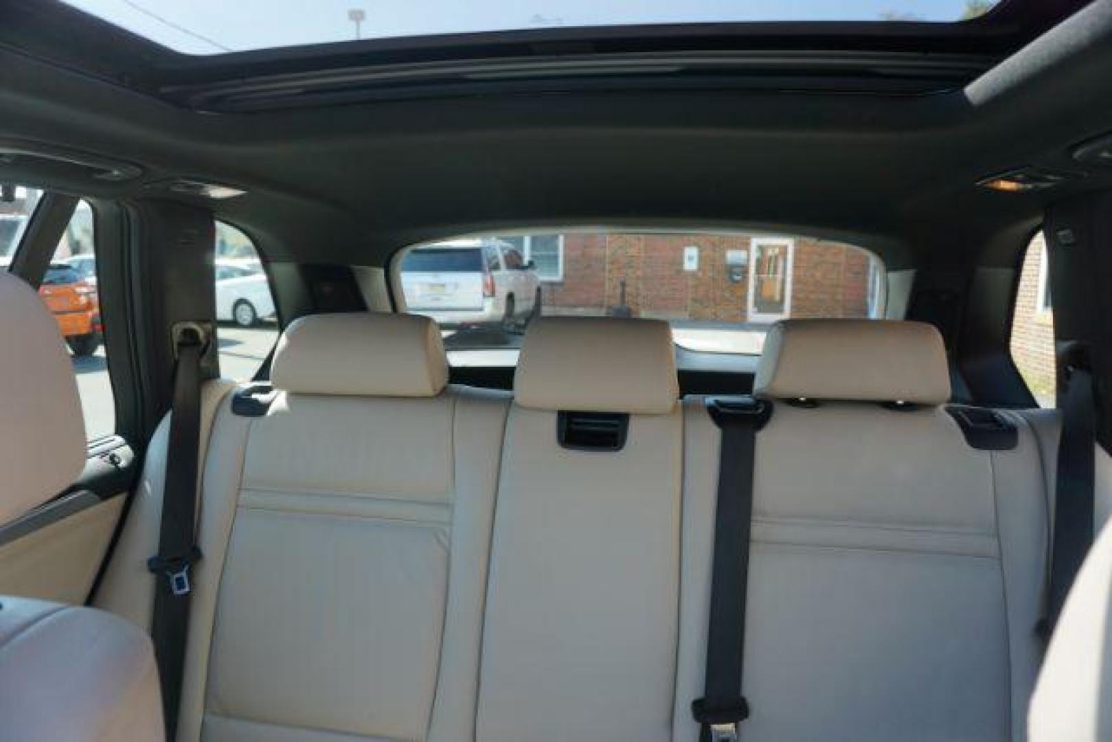 2012 Alpine White /Sand Beige BMW X5 xDrive50i (5UXZV8C59CL) with an 4.4L V-8 gasoline direct injection engine, located at 312 Centre Ave, Schuylkill Haven, PA, 17972, (570) 593-5278, 40.638130, -76.177383 - Photo#24