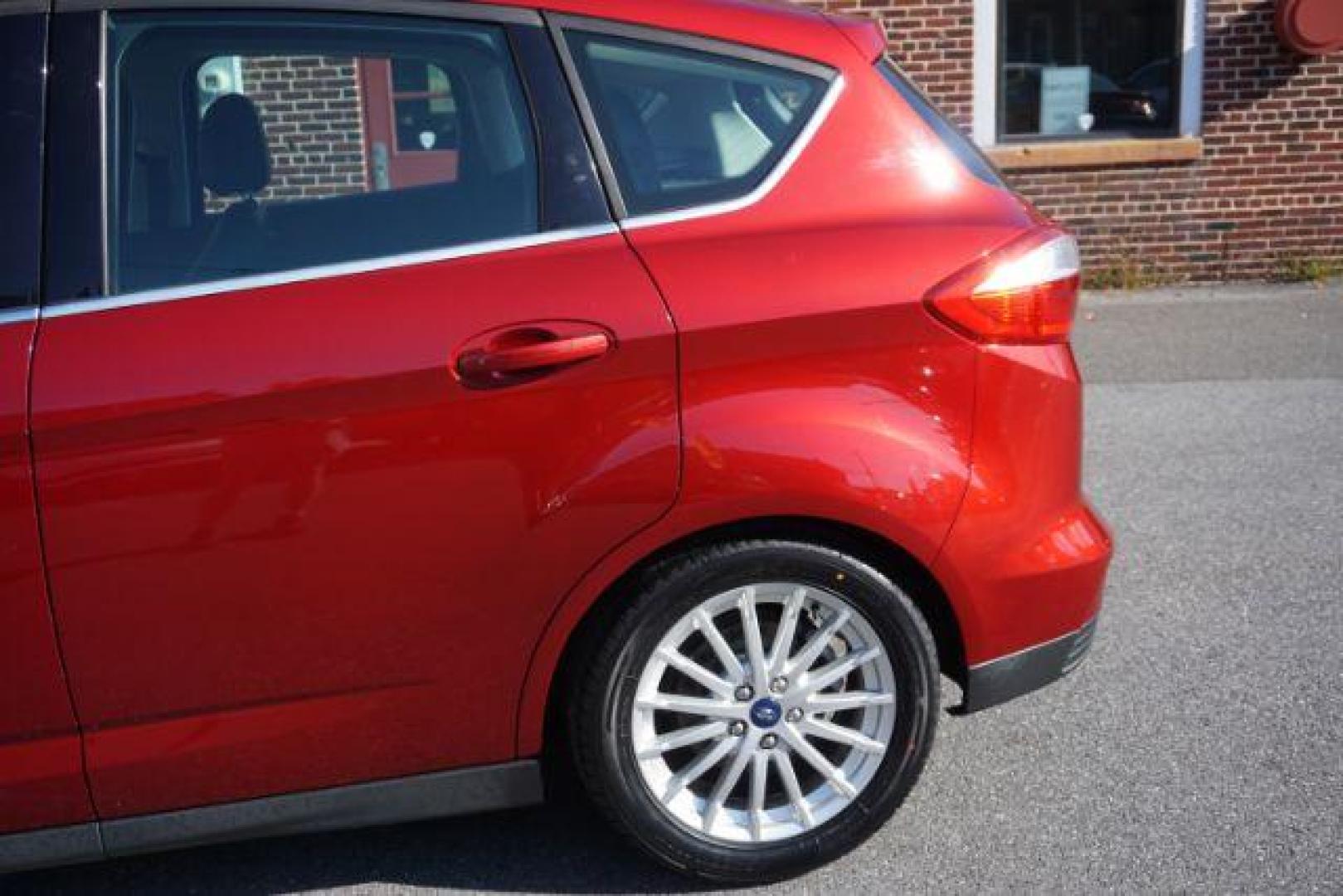 2013 Ruby Red Metallic Tinted Clearcoat /Charcoal Black Ford C-Max Hybrid SEL (1FADP5BU9DL) with an 2L I-4 DOHC engine, located at 312 Centre Ave, Schuylkill Haven, PA, 17972, (570) 593-5278, 40.638130, -76.177383 - Photo#6