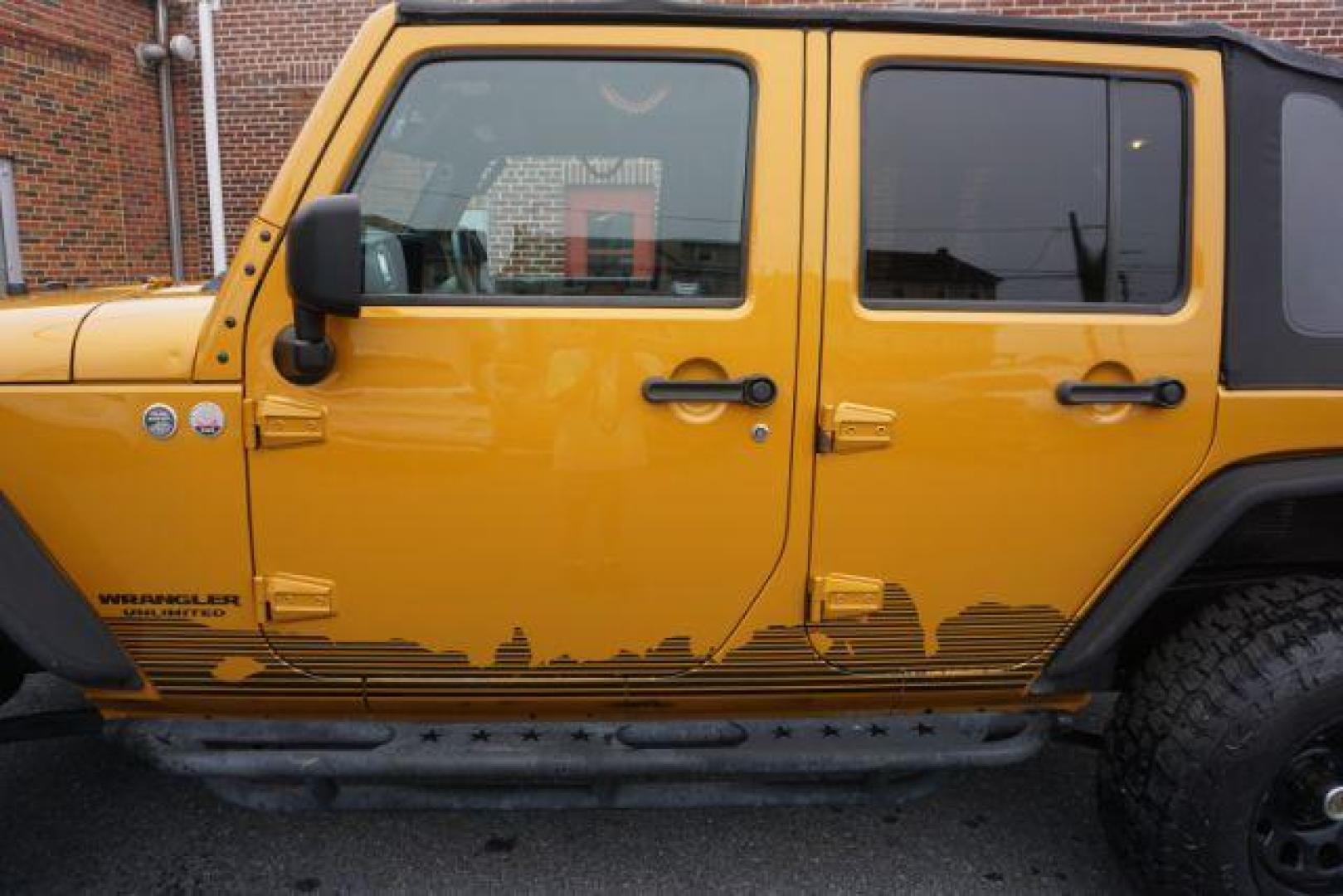 2014 Anvil Clear Coat /Dark Saddle/Black Jeep Wrangler Unlimited Rubicon (1C4BJWFG5EL) with an 3.6L V-6 DOHC engine, located at 312 Centre Ave, Schuylkill Haven, PA, 17972, (570) 593-5278, 40.638130, -76.177383 - Photo#7