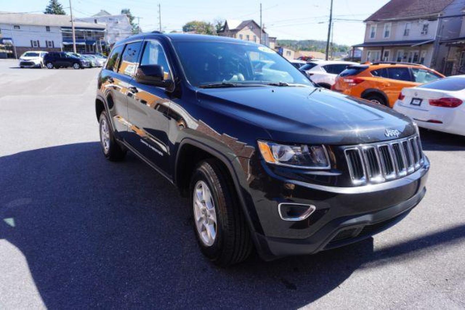 2014 Jeep Grand Cherokee Laredo 4WD (1C4RJFAG5EC) with an 3.6L V6 DOHC 24V engine, 5-Speed Automatic transmission, located at 312 Centre Ave, Schuylkill Haven, PA, 17972, (570) 593-5278, 40.638130, -76.177383 - Photo#51
