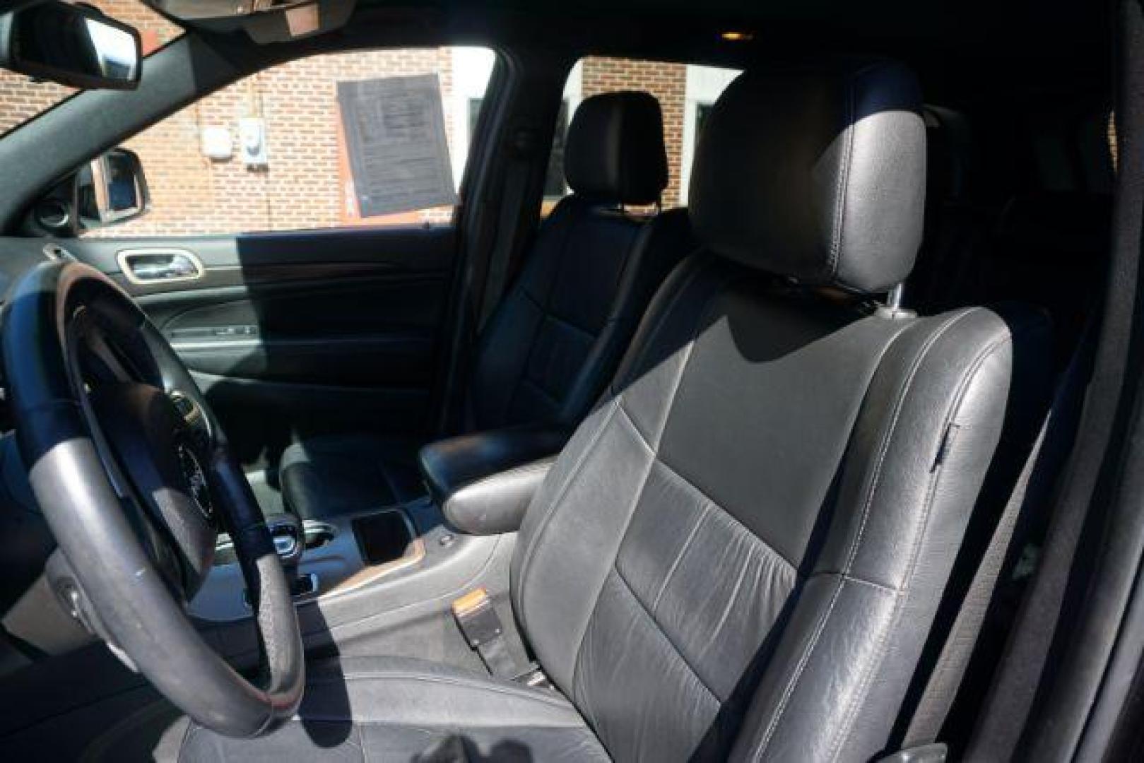 2014 Jeep Grand Cherokee Laredo 4WD (1C4RJFAG5EC) with an 3.6L V6 DOHC 24V engine, 5-Speed Automatic transmission, located at 312 Centre Ave, Schuylkill Haven, PA, 17972, (570) 593-5278, 40.638130, -76.177383 - Photo#55