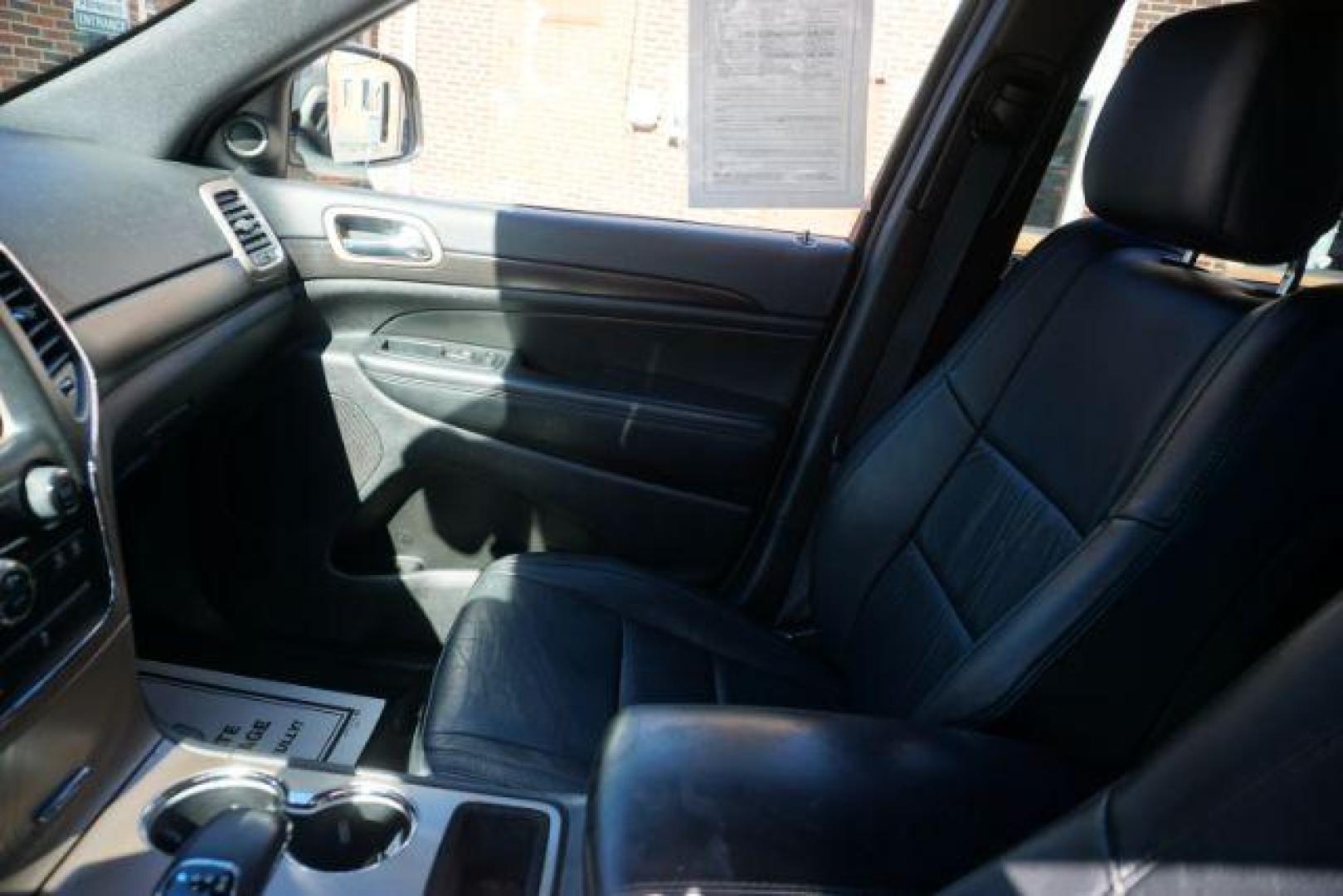 2014 Jeep Grand Cherokee Laredo 4WD (1C4RJFAG5EC) with an 3.6L V6 DOHC 24V engine, 5-Speed Automatic transmission, located at 312 Centre Ave, Schuylkill Haven, PA, 17972, (570) 593-5278, 40.638130, -76.177383 - Photo#56