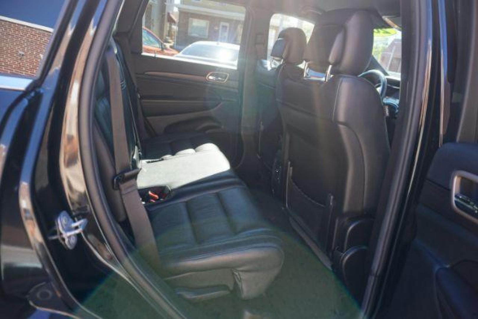 2014 Jeep Grand Cherokee Laredo 4WD (1C4RJFAG5EC) with an 3.6L V6 DOHC 24V engine, 5-Speed Automatic transmission, located at 312 Centre Ave, Schuylkill Haven, PA, 17972, (570) 593-5278, 40.638130, -76.177383 - Photo#73