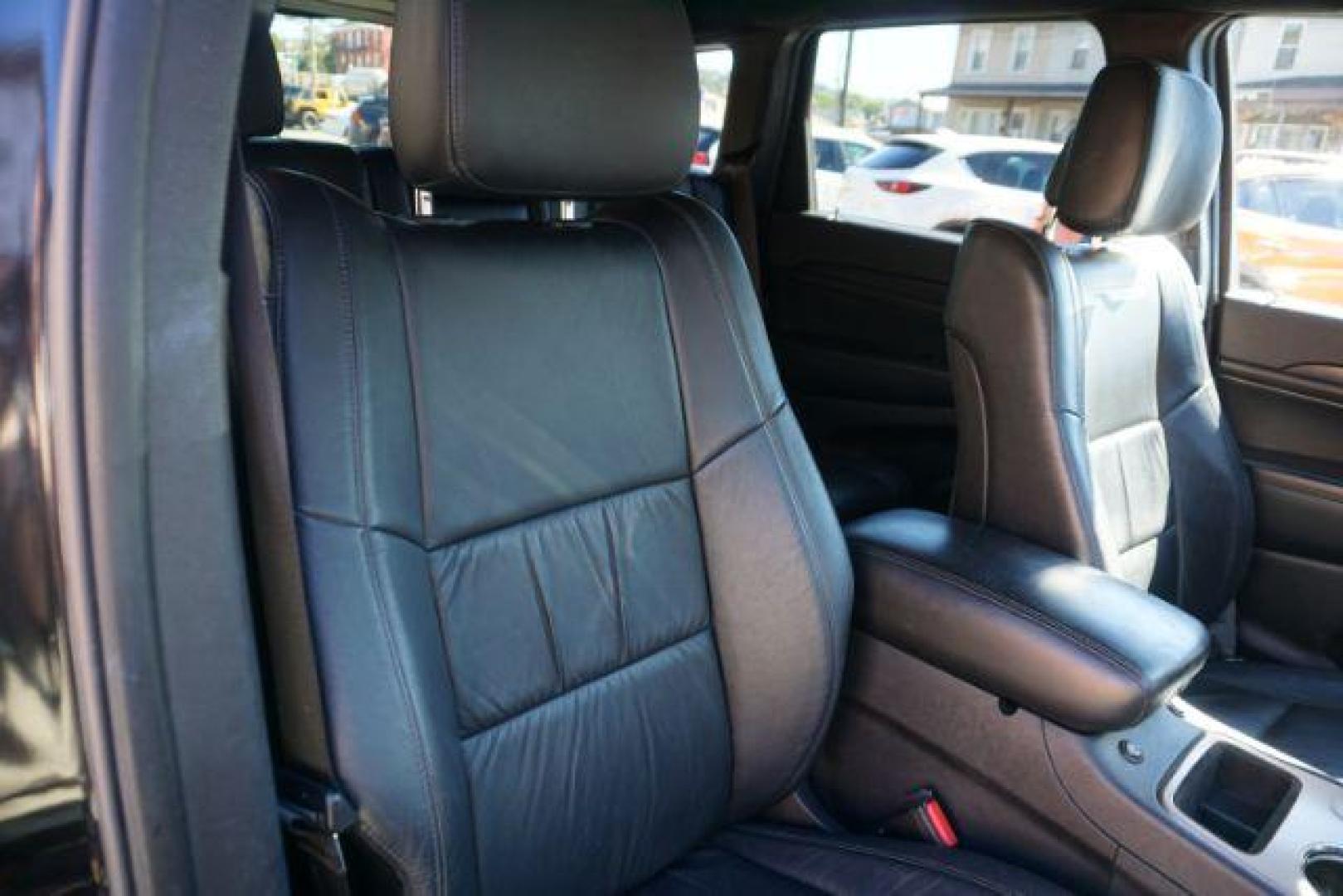 2014 Jeep Grand Cherokee Laredo 4WD (1C4RJFAG5EC) with an 3.6L V6 DOHC 24V engine, 5-Speed Automatic transmission, located at 312 Centre Ave, Schuylkill Haven, PA, 17972, (570) 593-5278, 40.638130, -76.177383 - Photo#77