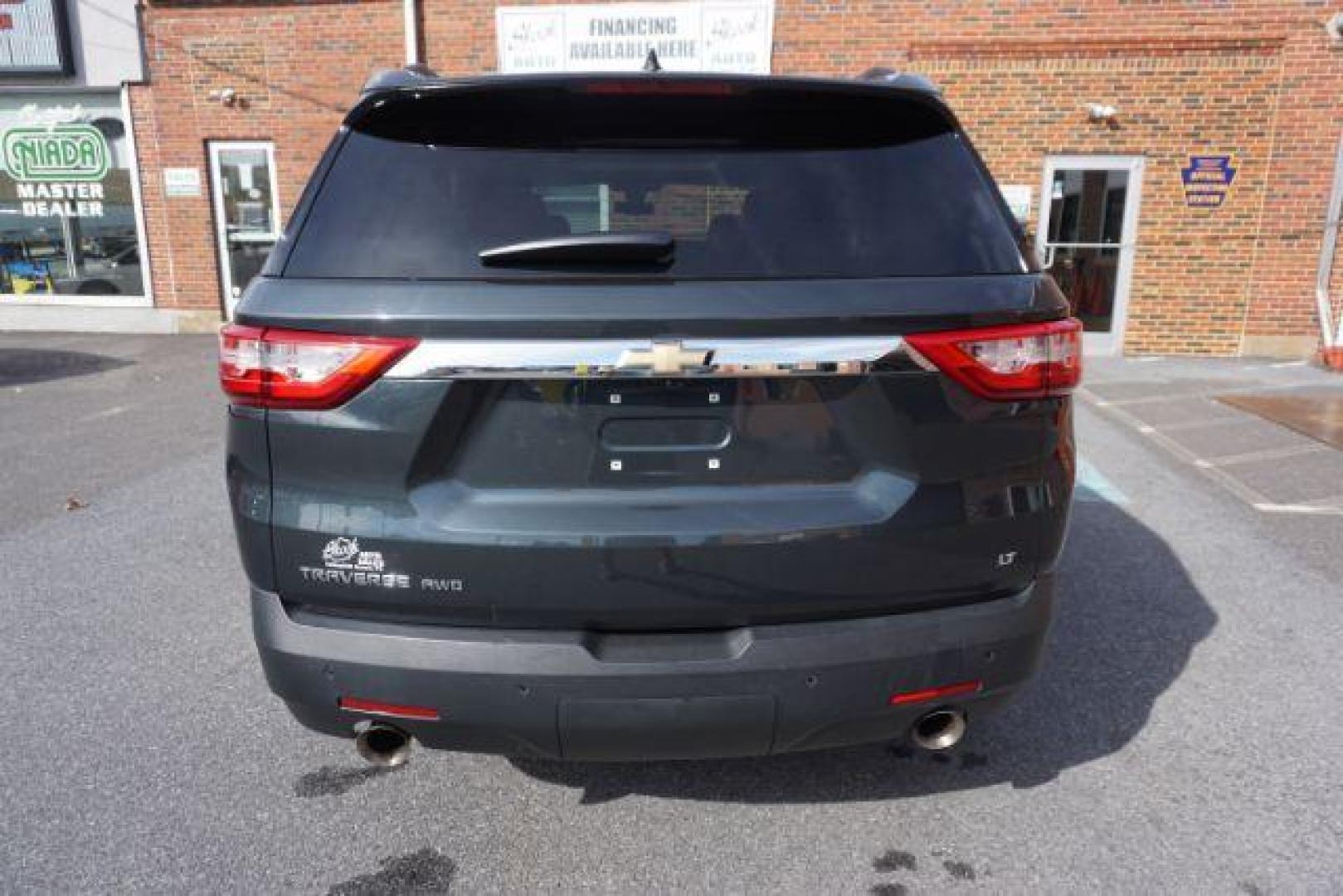 2019 Graphite Metallic /Dark Atmosphere/Medium Ash Gray Chevrolet Traverse 3LT (1GNEVHKW7KJ) with an 3.6L V-6 gasoline direct injection engine, located at 312 Centre Ave, Schuylkill Haven, PA, 17972, (570) 593-5278, 40.638130, -76.177383 - Photo#9