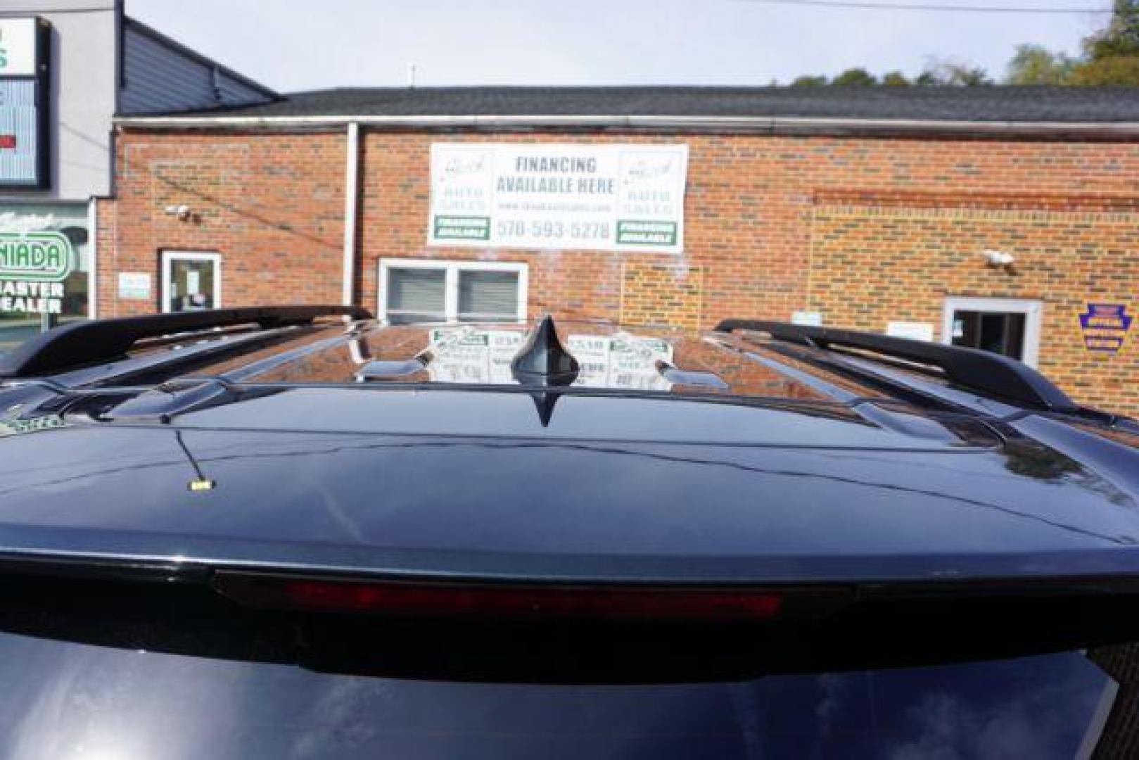 2019 Graphite Metallic /Dark Atmosphere/Medium Ash Gray Chevrolet Traverse 3LT (1GNEVHKW7KJ) with an 3.6L V-6 gasoline direct injection engine, located at 312 Centre Ave, Schuylkill Haven, PA, 17972, (570) 593-5278, 40.638130, -76.177383 - Photo#10