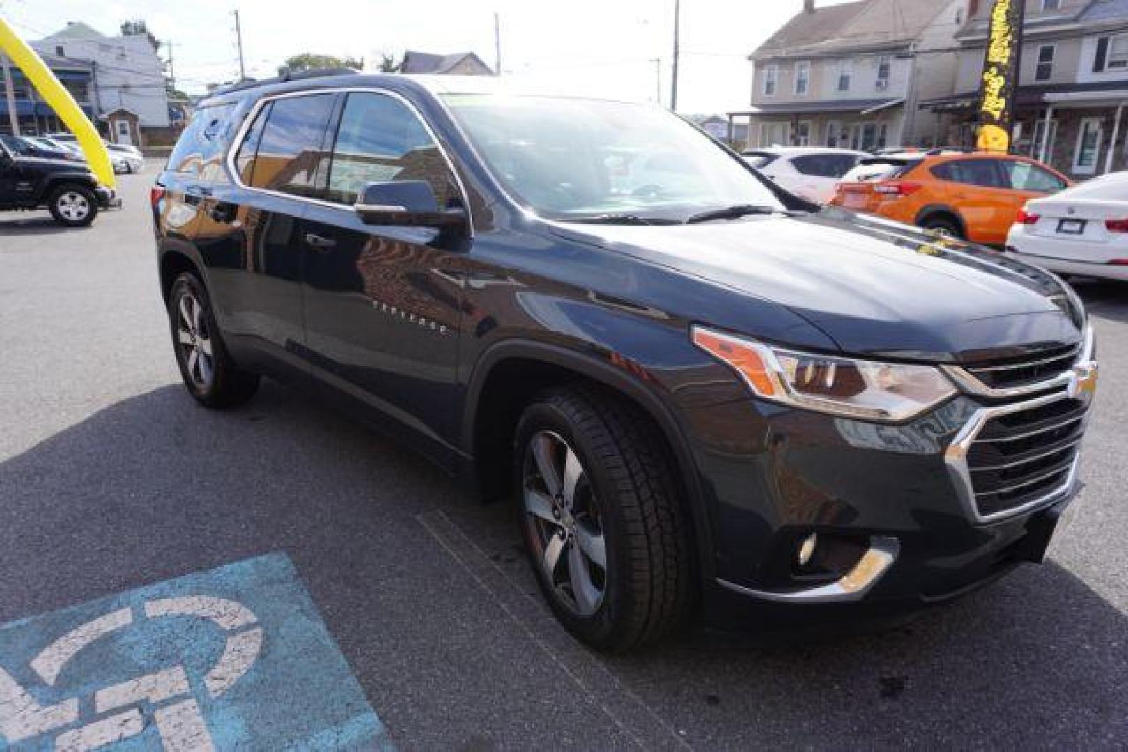 2019 Graphite Metallic /Dark Atmosphere/Medium Ash Gray Chevrolet Traverse 3LT (1GNEVHKW7KJ) with an 3.6L V-6 gasoline direct injection engine, located at 312 Centre Ave, Schuylkill Haven, PA, 17972, (570) 593-5278, 40.638130, -76.177383 - Photo#17