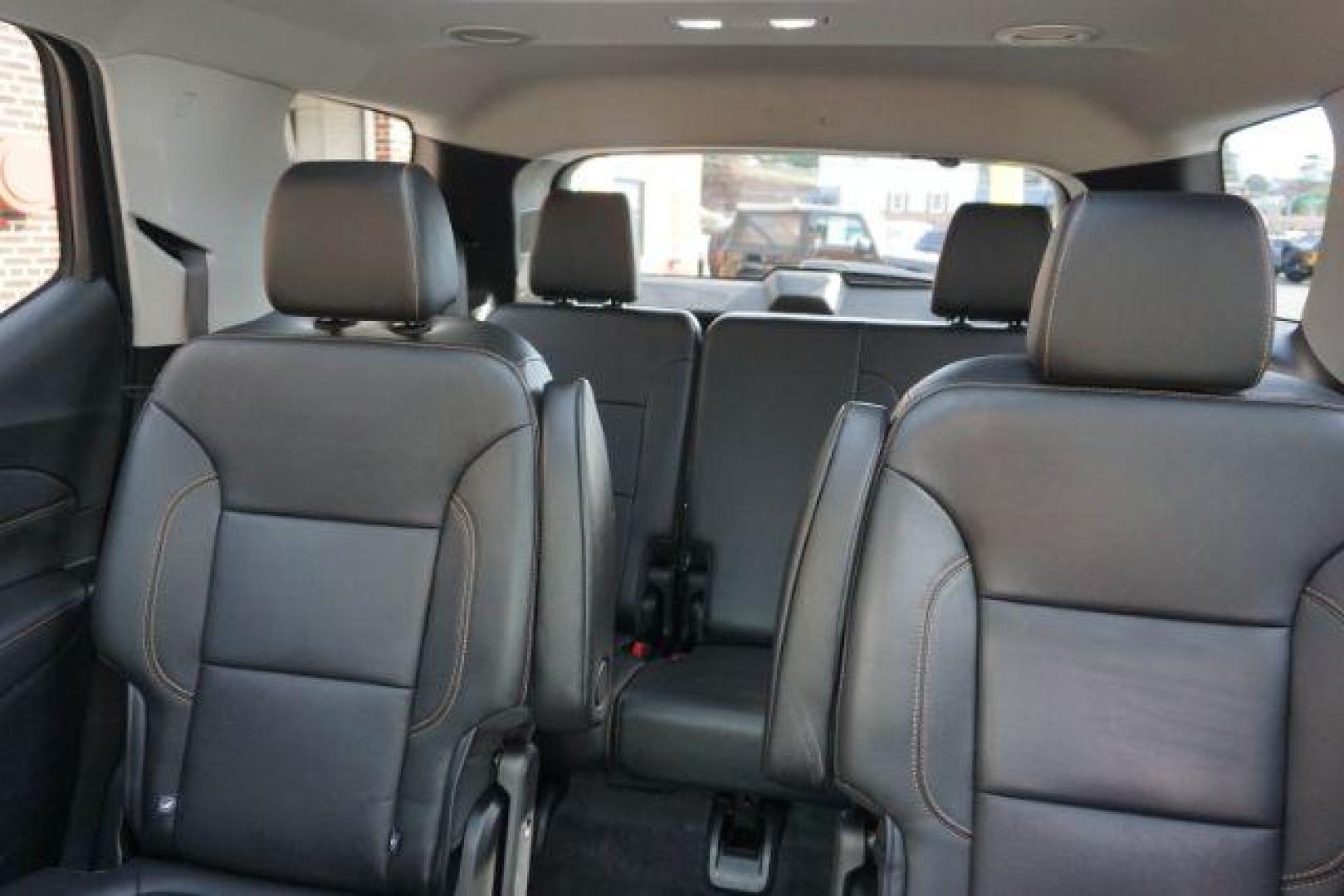 2019 Graphite Metallic /Dark Atmosphere/Medium Ash Gray Chevrolet Traverse 3LT (1GNEVHKW7KJ) with an 3.6L V-6 gasoline direct injection engine, located at 312 Centre Ave, Schuylkill Haven, PA, 17972, (570) 593-5278, 40.638130, -76.177383 - Photo#26