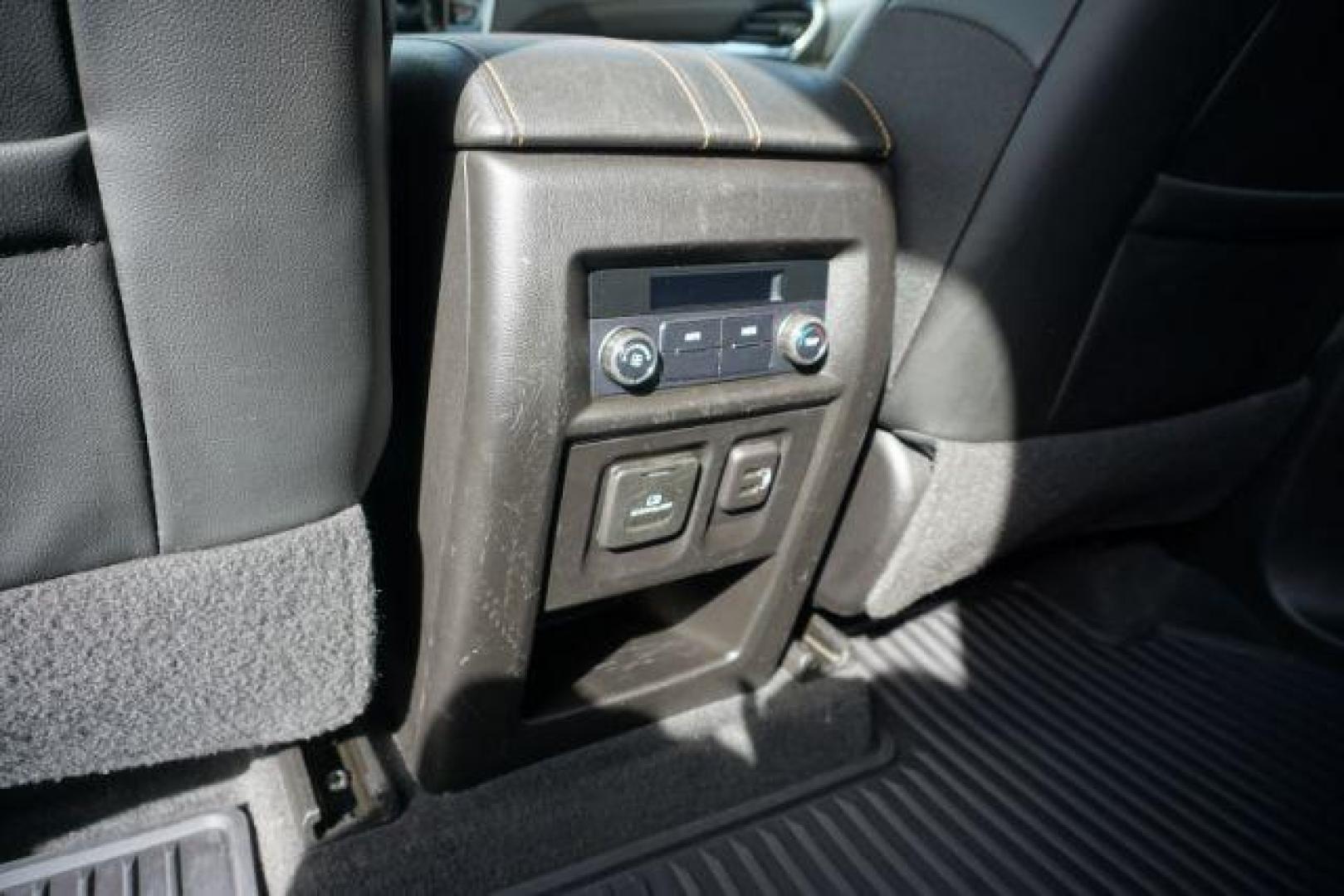 2019 Graphite Metallic /Dark Atmosphere/Medium Ash Gray Chevrolet Traverse 3LT (1GNEVHKW7KJ) with an 3.6L V-6 gasoline direct injection engine, located at 312 Centre Ave, Schuylkill Haven, PA, 17972, (570) 593-5278, 40.638130, -76.177383 - Photo#32