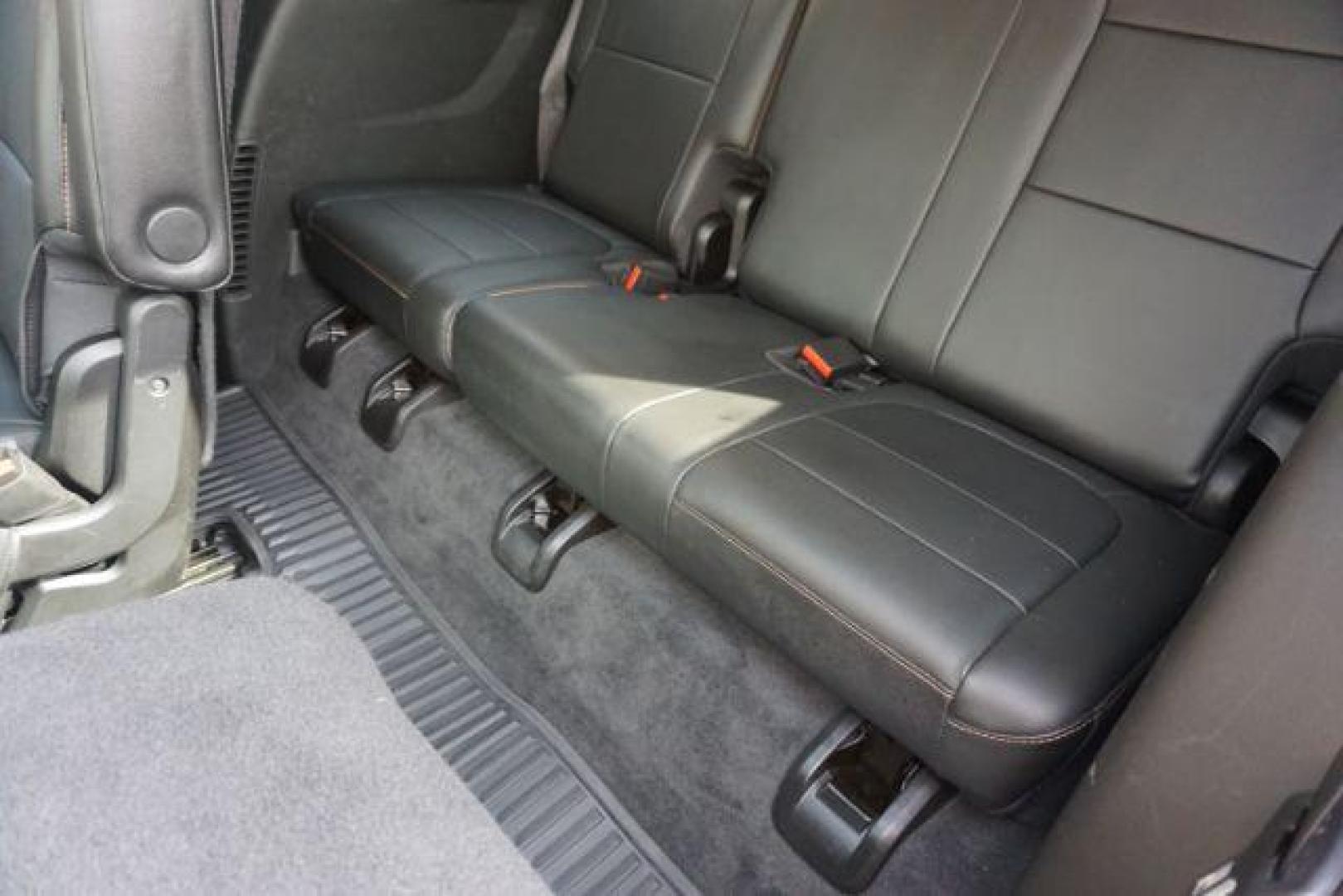 2019 Graphite Metallic /Dark Atmosphere/Medium Ash Gray Chevrolet Traverse 3LT (1GNEVHKW7KJ) with an 3.6L V-6 gasoline direct injection engine, located at 312 Centre Ave, Schuylkill Haven, PA, 17972, (570) 593-5278, 40.638130, -76.177383 - Photo#35