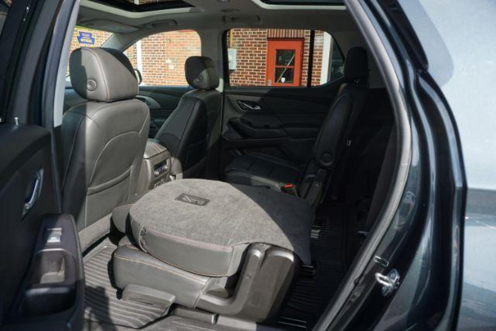 2019 Graphite Metallic /Dark Atmosphere/Medium Ash Gray Chevrolet Traverse 3LT (1GNEVHKW7KJ) with an 3.6L V-6 gasoline direct injection engine, located at 312 Centre Ave, Schuylkill Haven, PA, 17972, (570) 593-5278, 40.638130, -76.177383 - Photo#36