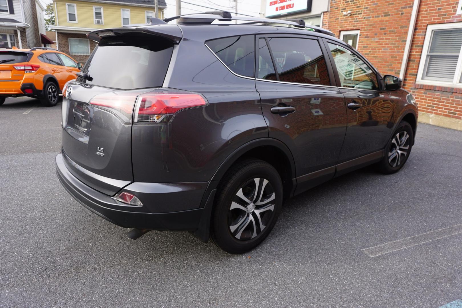 2017 MAGNETIC GRAY METALL TOYOTA RAV4 LE (JTMBFREV2HD) with an 2.5L I4 F DOHC 16V engine, AUTOMATIC transmission, located at 312 Centre Ave, Schuylkill Haven, PA, 17972, (570) 593-5278, 40.638130, -76.177383- Photo#10
