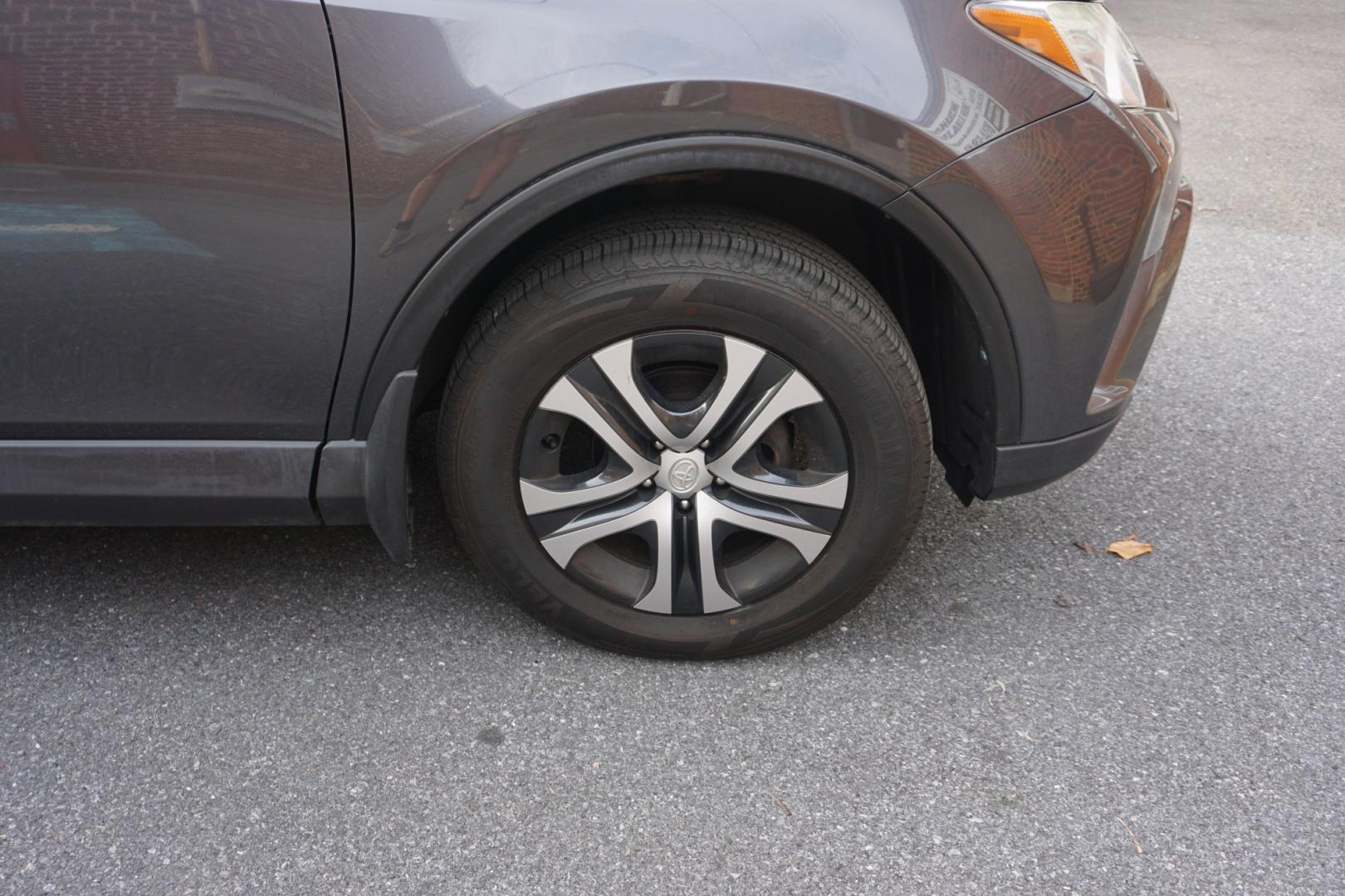 2017 MAGNETIC GRAY METALL TOYOTA RAV4 LE (JTMBFREV2HD) with an 2.5L I4 F DOHC 16V engine, AUTOMATIC transmission, located at 312 Centre Ave, Schuylkill Haven, PA, 17972, (570) 593-5278, 40.638130, -76.177383- Photo#13