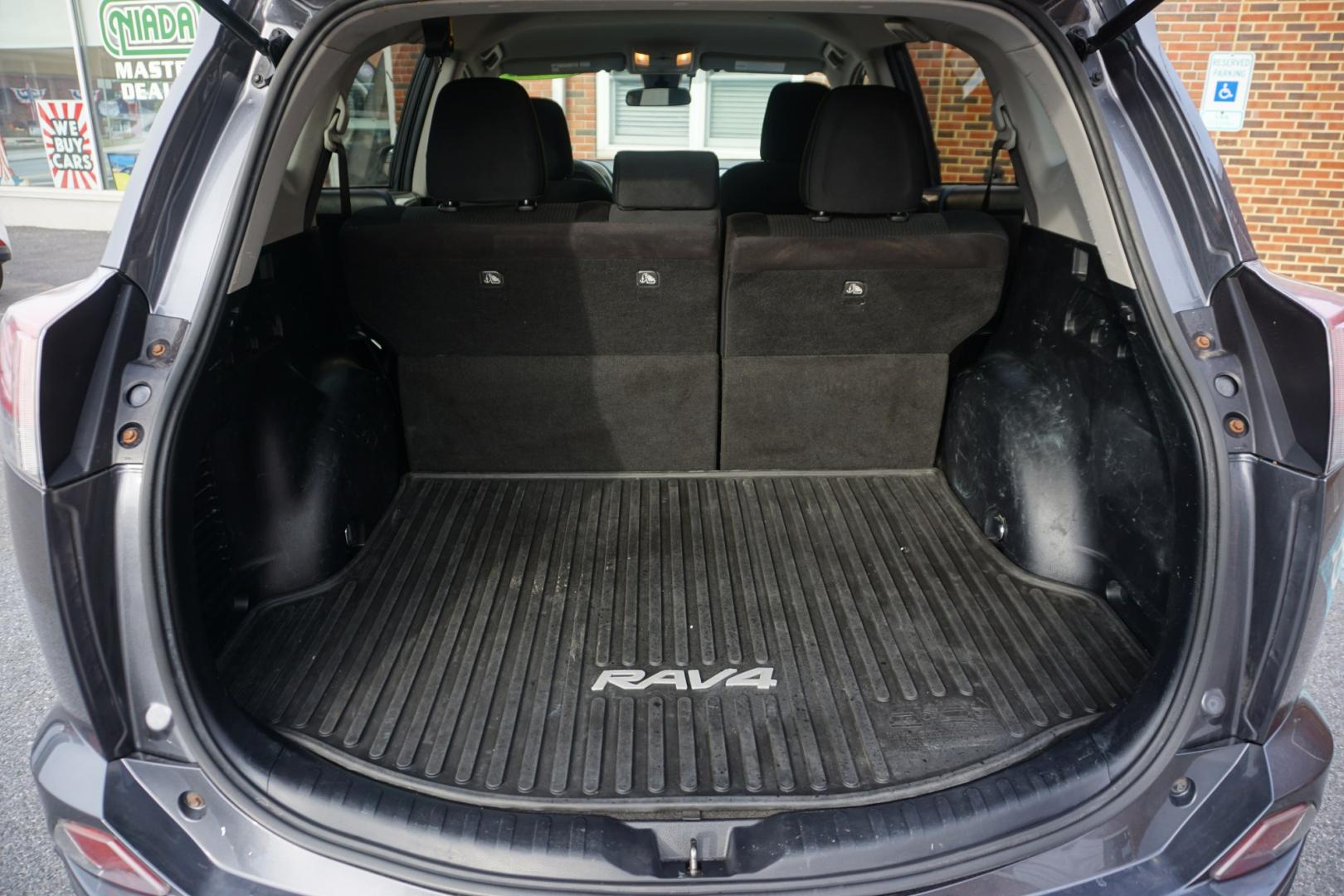 2017 MAGNETIC GRAY METALL TOYOTA RAV4 LE (JTMBFREV2HD) with an 2.5L I4 F DOHC 16V engine, AUTOMATIC transmission, located at 312 Centre Ave, Schuylkill Haven, PA, 17972, (570) 593-5278, 40.638130, -76.177383- Photo#31