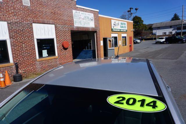 2014 Gray /2 tone gray Hyundai Elantra GT gt (KMHD35LH2EU) , located at 312 Centre Ave, Schuylkill Haven, PA, 17972, (570) 593-5278, 40.638130, -76.177383 - Photo#3