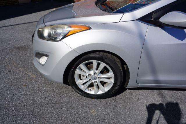 2014 Gray /2 tone gray Hyundai Elantra GT gt (KMHD35LH2EU) , located at 312 Centre Ave, Schuylkill Haven, PA, 17972, (570) 593-5278, 40.638130, -76.177383 - Photo#4