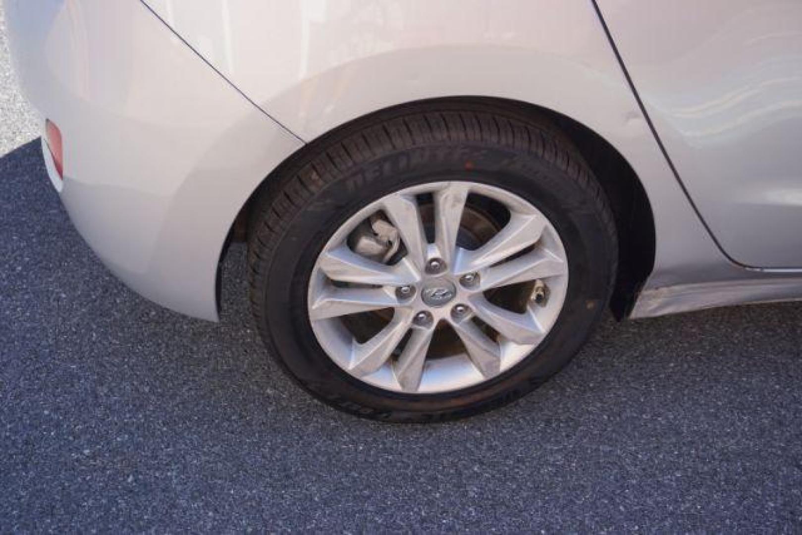 2014 Gray /2 tone gray Hyundai Elantra GT gt (KMHD35LH2EU) , located at 312 Centre Ave, Schuylkill Haven, PA, 17972, (570) 593-5278, 40.638130, -76.177383 - Photo#14