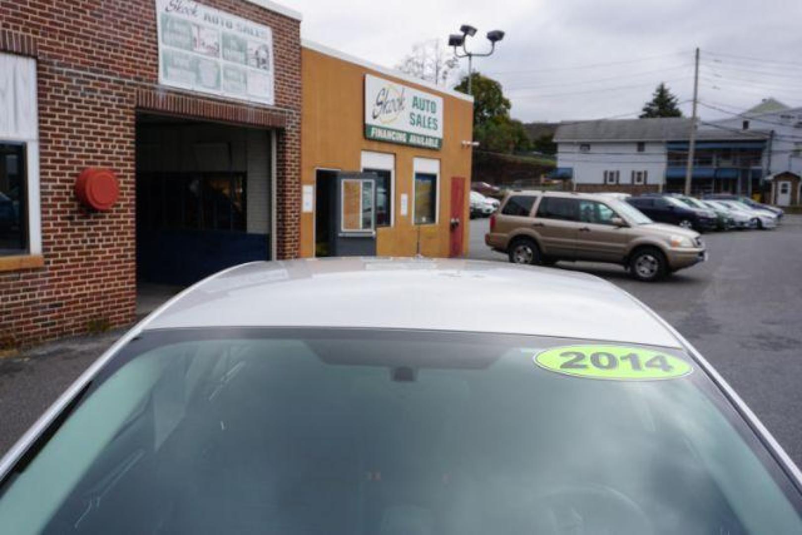 2014 Sterling Gray /Dune Ford Fusion SE (3FA6P0HD0ER) with an 1.5L L4 DOHC 16V engine, located at 312 Centre Ave, Schuylkill Haven, PA, 17972, (570) 593-5278, 40.638130, -76.177383 - Photo#2