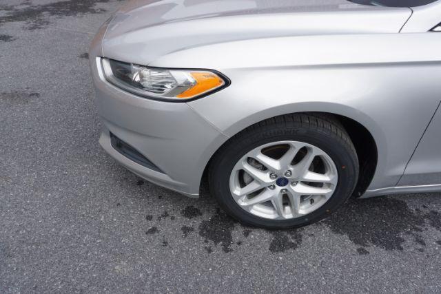 2014 Sterling Gray /Dune Ford Fusion SE (3FA6P0HD0ER) with an 1.5L L4 DOHC 16V engine, located at 312 Centre Ave, Schuylkill Haven, PA, 17972, (570) 593-5278, 40.638130, -76.177383 - Photo#4