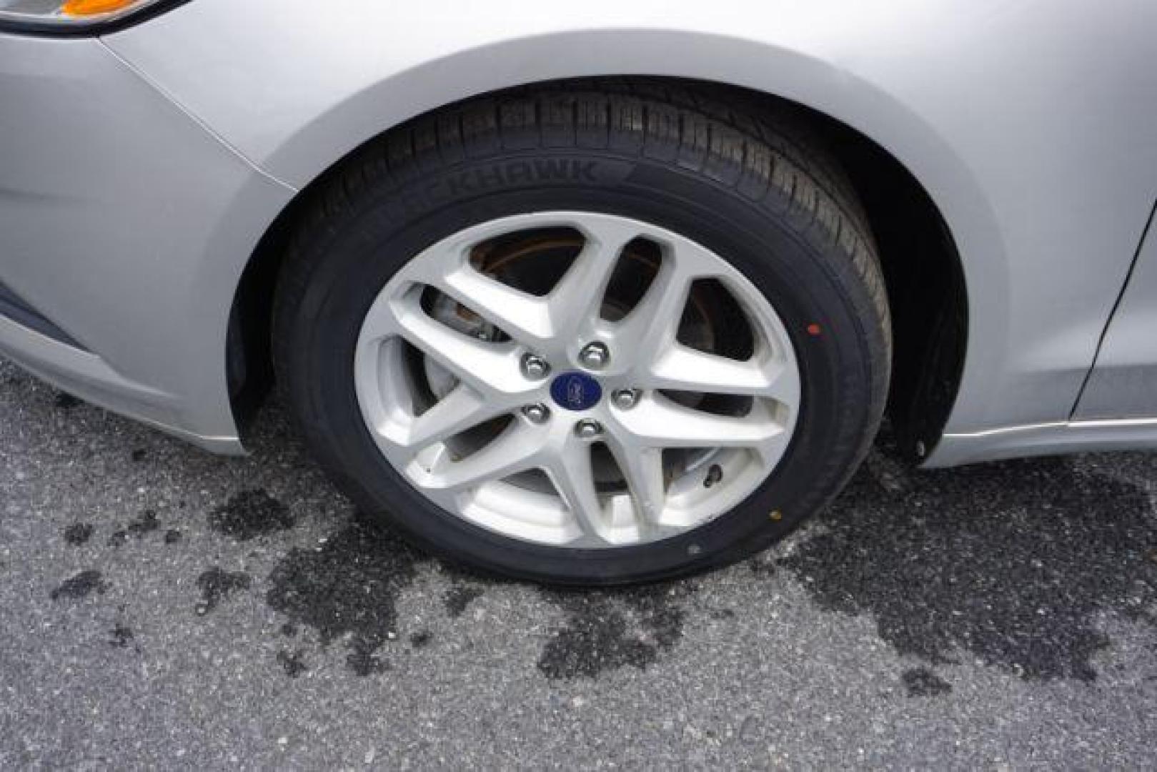 2014 Sterling Gray /Dune Ford Fusion SE (3FA6P0HD0ER) with an 1.5L L4 DOHC 16V engine, located at 312 Centre Ave, Schuylkill Haven, PA, 17972, (570) 593-5278, 40.638130, -76.177383 - Photo#5