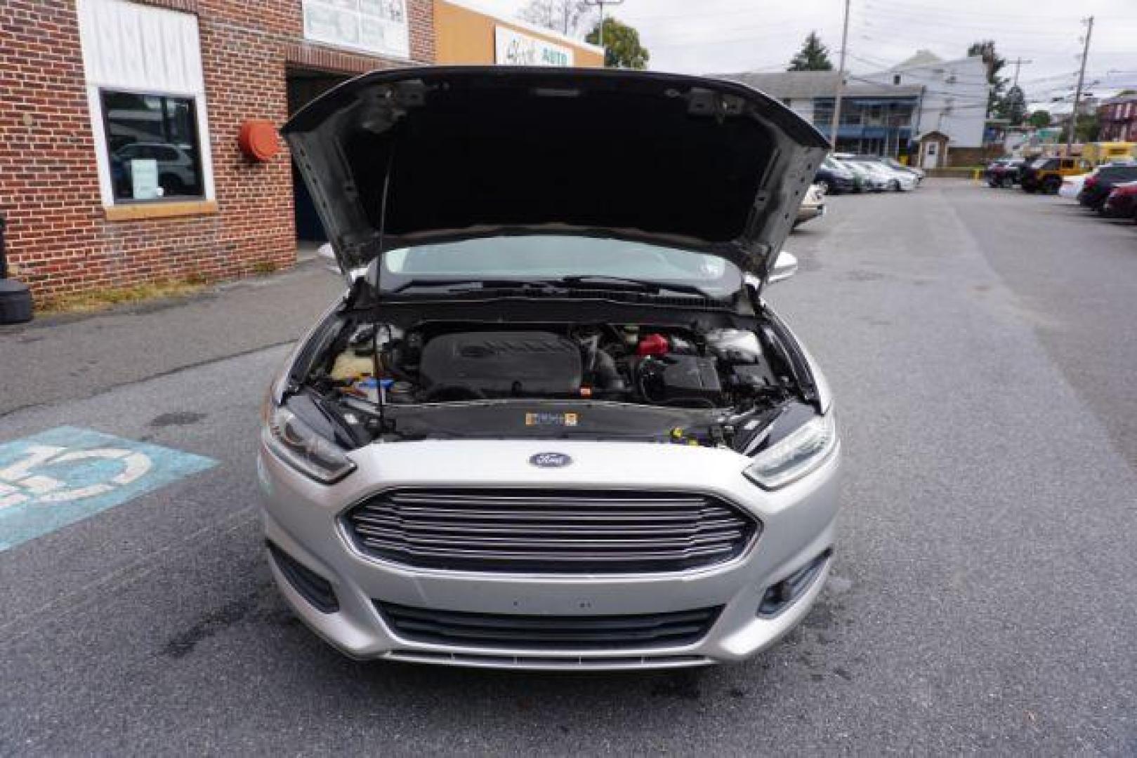 2014 Sterling Gray /Dune Ford Fusion SE (3FA6P0HD0ER) with an 1.5L L4 DOHC 16V engine, located at 312 Centre Ave, Schuylkill Haven, PA, 17972, (570) 593-5278, 40.638130, -76.177383 - Photo#19