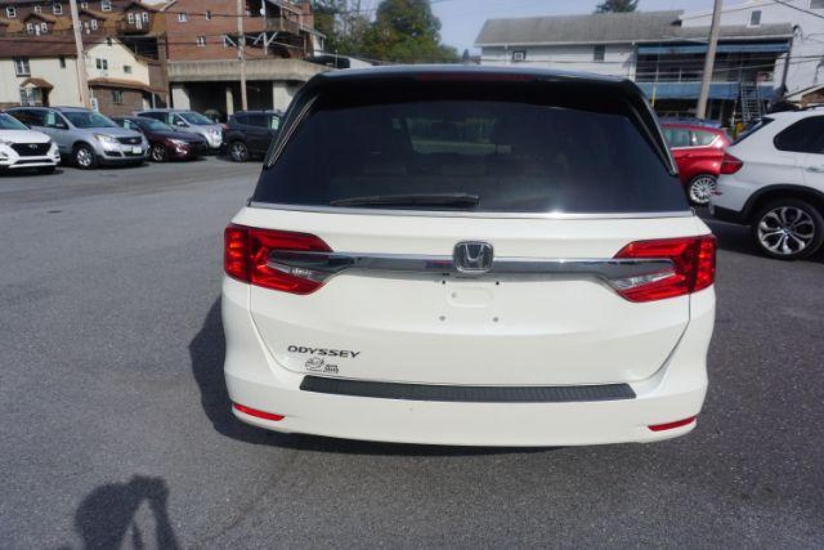 2019 White Diamond Pearl /Beige Honda Odyssey EX (5FNRL6H53KB) with an 3.5L V-6 gasoline direct injection engine, located at 312 Centre Ave, Schuylkill Haven, PA, 17972, (570) 593-5278, 40.638130, -76.177383 - Photo#4