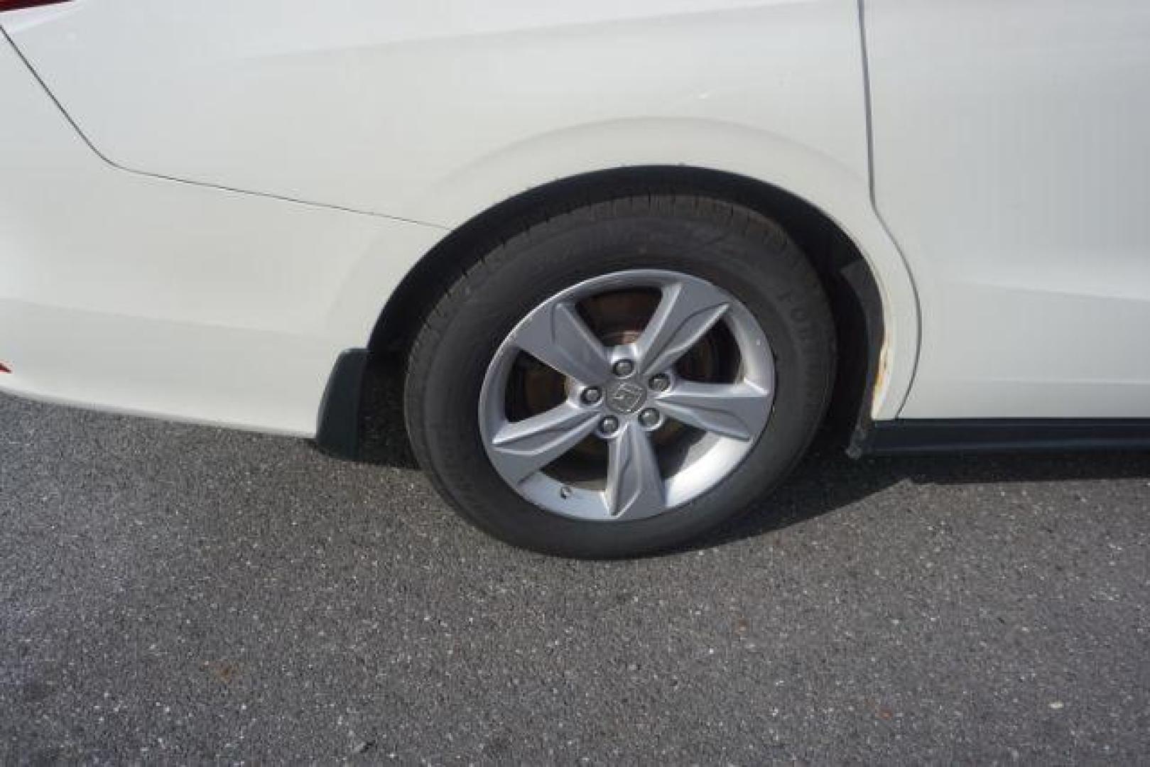 2019 White Diamond Pearl /Beige Honda Odyssey EX (5FNRL6H53KB) with an 3.5L V-6 gasoline direct injection engine, located at 312 Centre Ave, Schuylkill Haven, PA, 17972, (570) 593-5278, 40.638130, -76.177383 - Photo#7