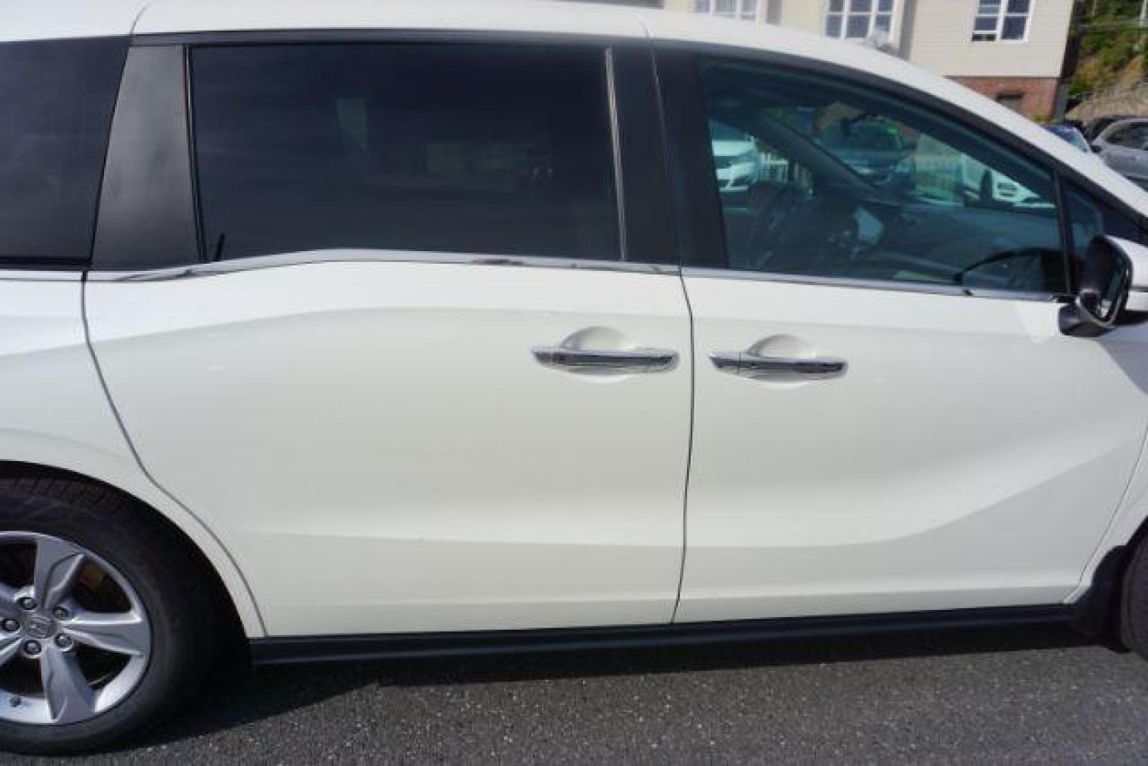 2019 White Diamond Pearl /Beige Honda Odyssey EX (5FNRL6H53KB) with an 3.5L V-6 gasoline direct injection engine, located at 312 Centre Ave, Schuylkill Haven, PA, 17972, (570) 593-5278, 40.638130, -76.177383 - Photo#8