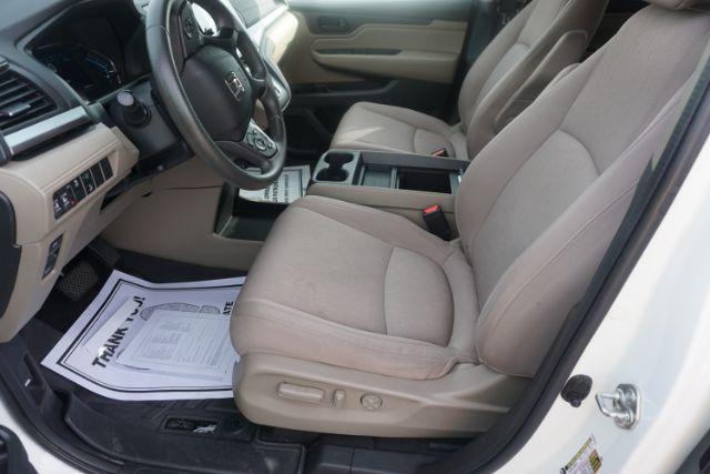 2019 White Diamond Pearl /Beige Honda Odyssey EX (5FNRL6H53KB) with an 3.5L V-6 gasoline direct injection engine, located at 312 Centre Ave, Schuylkill Haven, PA, 17972, (570) 593-5278, 40.638130, -76.177383 - Photo#17