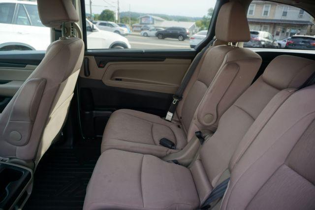2019 White Diamond Pearl /Beige Honda Odyssey EX (5FNRL6H53KB) with an 3.5L V-6 gasoline direct injection engine, located at 312 Centre Ave, Schuylkill Haven, PA, 17972, (570) 593-5278, 40.638130, -76.177383 - Photo#24