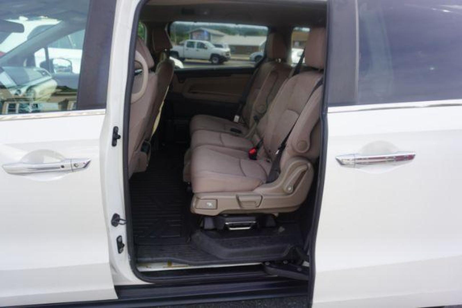 2019 White Diamond Pearl /Beige Honda Odyssey EX (5FNRL6H53KB) with an 3.5L V-6 gasoline direct injection engine, located at 312 Centre Ave, Schuylkill Haven, PA, 17972, (570) 593-5278, 40.638130, -76.177383 - Photo#45