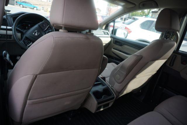 2019 White Diamond Pearl /Beige Honda Odyssey EX (5FNRL6H53KB) with an 3.5L V-6 gasoline direct injection engine, located at 312 Centre Ave, Schuylkill Haven, PA, 17972, (570) 593-5278, 40.638130, -76.177383 - Photo#100