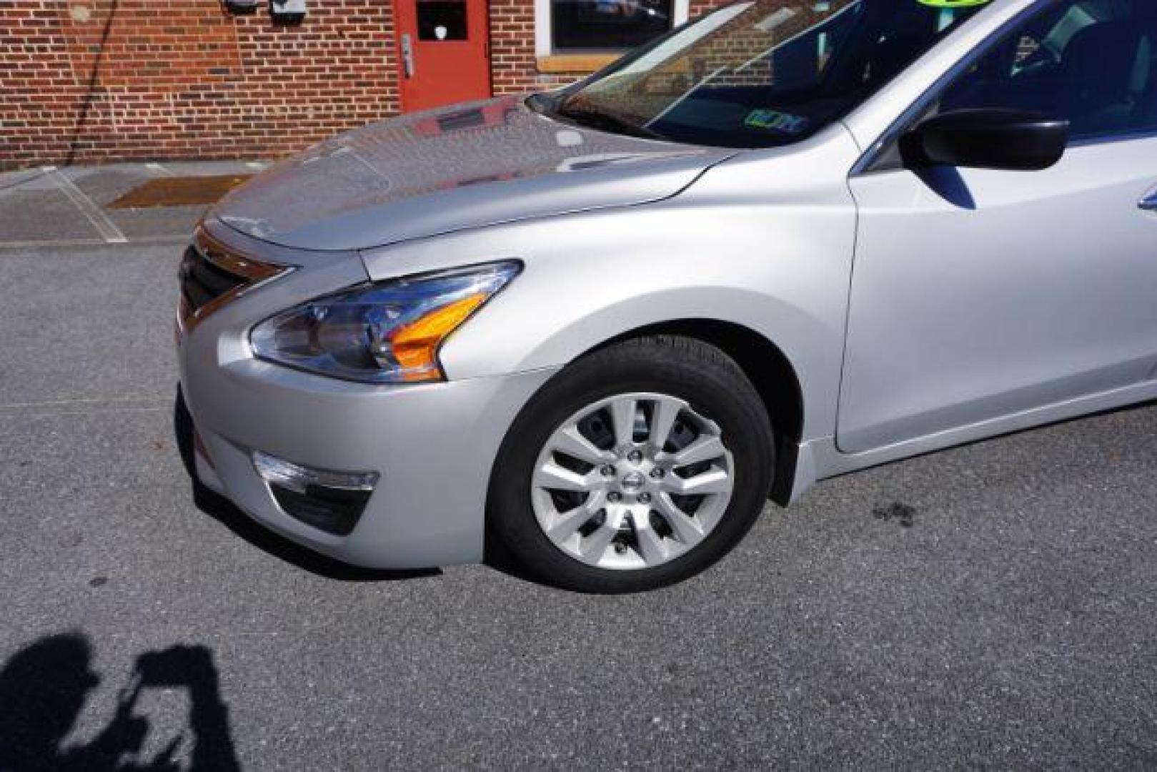 2015 Brilliant Silver /Charcoal Nissan Altima 2.5 S (1N4AL3AP6FN) with an 2.5L I-4 DOHC engine, located at 312 Centre Ave, Schuylkill Haven, PA, 17972, (570) 593-5278, 40.638130, -76.177383 - Photo#4
