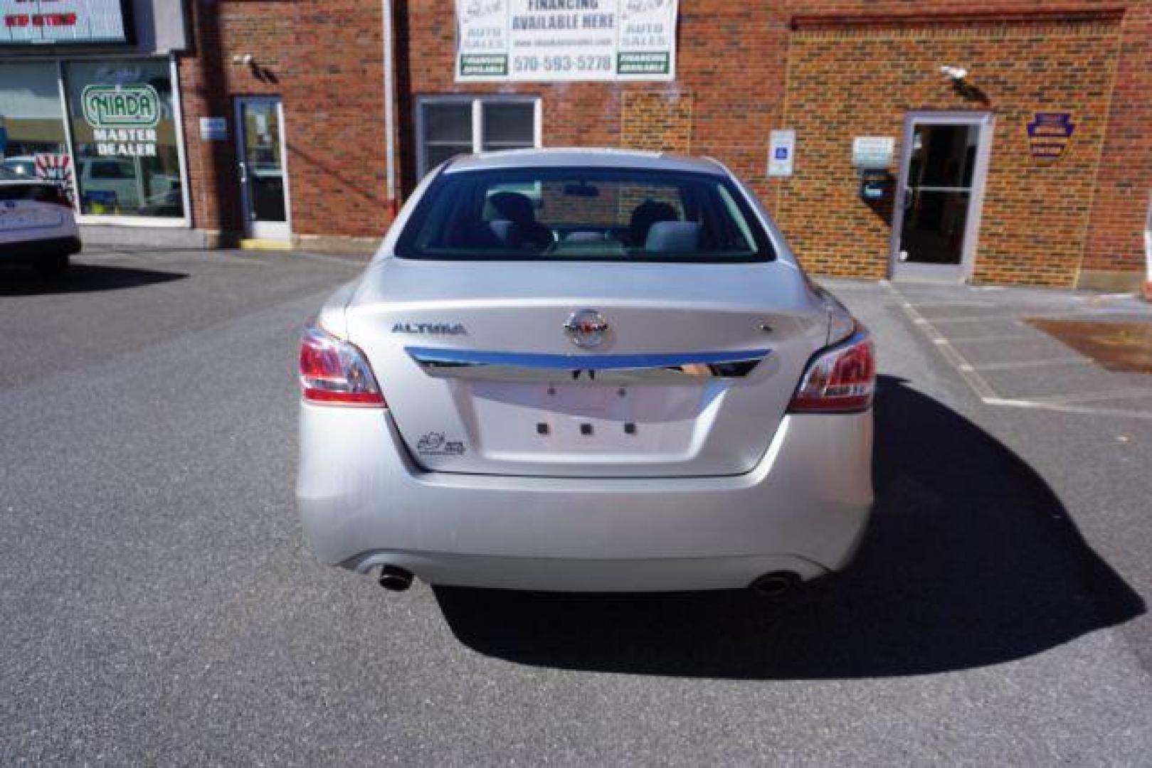2015 Brilliant Silver /Charcoal Nissan Altima 2.5 S (1N4AL3AP6FN) with an 2.5L I-4 DOHC engine, located at 312 Centre Ave, Schuylkill Haven, PA, 17972, (570) 593-5278, 40.638130, -76.177383 - Photo#10