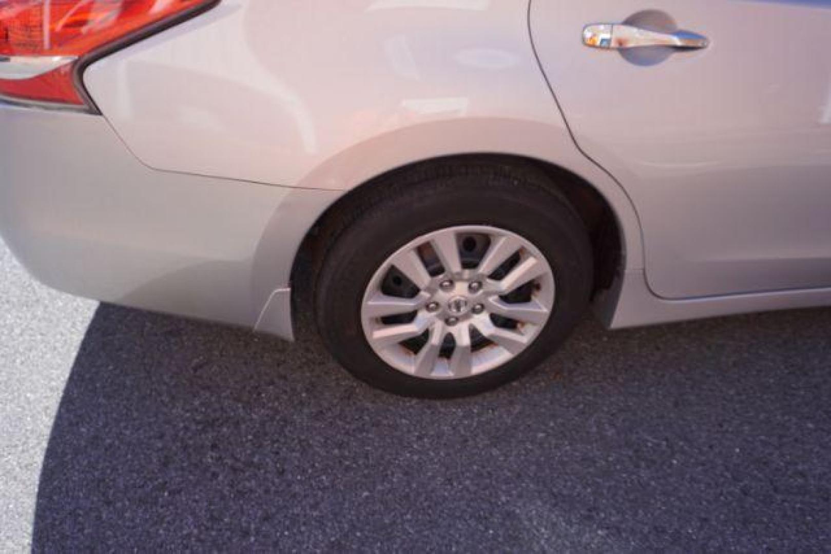 2015 Brilliant Silver /Charcoal Nissan Altima 2.5 S (1N4AL3AP6FN) with an 2.5L I-4 DOHC engine, located at 312 Centre Ave, Schuylkill Haven, PA, 17972, (570) 593-5278, 40.638130, -76.177383 - Photo#15