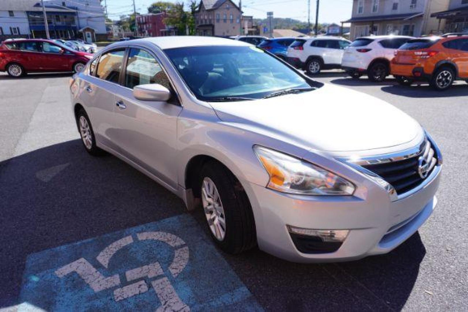2015 Brilliant Silver /Charcoal Nissan Altima 2.5 S (1N4AL3AP6FN) with an 2.5L I-4 DOHC engine, located at 312 Centre Ave, Schuylkill Haven, PA, 17972, (570) 593-5278, 40.638130, -76.177383 - Photo#19