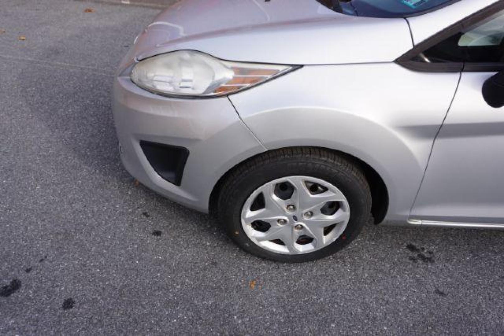 2013 Ingot Silver Metalli Ford Fiesta S Hatchback (3FADP4TJ8DM) with an 1.6L L4 DOHC 16V engine, 6-Speed Automatic transmission, located at 312 Centre Ave, Schuylkill Haven, PA, 17972, (570) 593-5278, 40.638130, -76.177383 - Photo#4