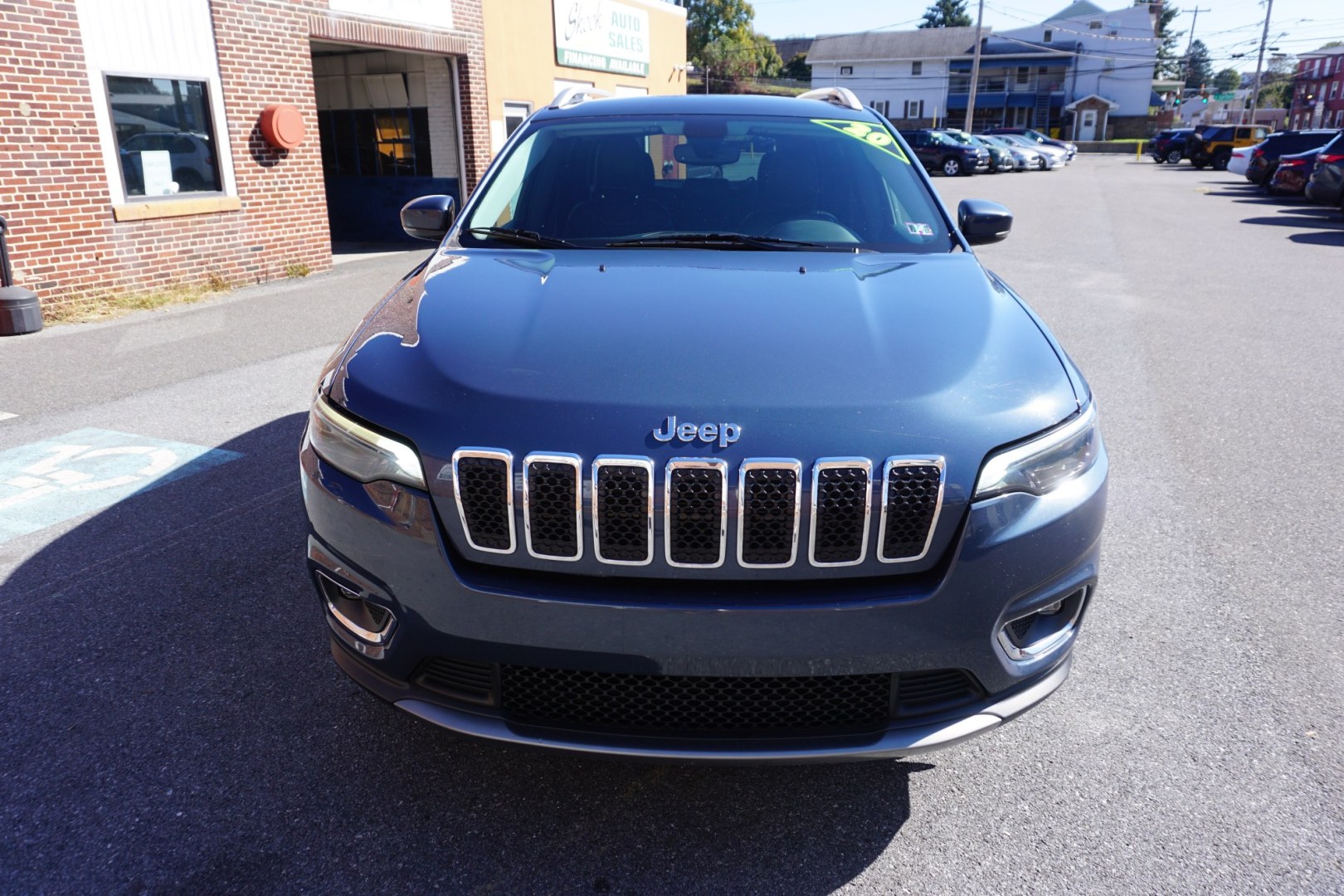 2020 BLUE SHADE PEARL JEEP CHEROKEE LIMITED (1C4PJMDX9LD) with an 3.2L V6 engine, AUTOMATIC transmission, located at 312 Centre Ave, Schuylkill Haven, PA, 17972, (570) 593-5278, 40.638130, -76.177383- Photo#1