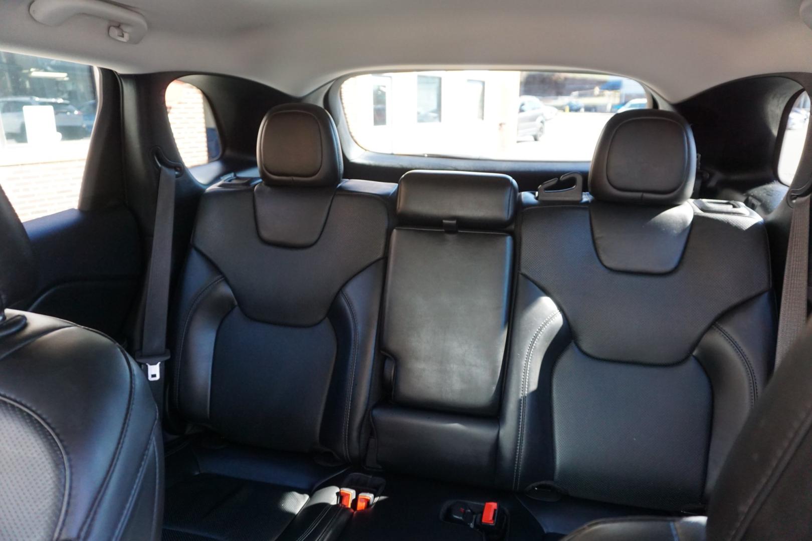 2020 BLUE SHADE PEARL JEEP CHEROKEE LIMITED (1C4PJMDX9LD) with an 3.2L V6 engine, AUTOMATIC transmission, located at 312 Centre Ave, Schuylkill Haven, PA, 17972, (570) 593-5278, 40.638130, -76.177383- Photo#22
