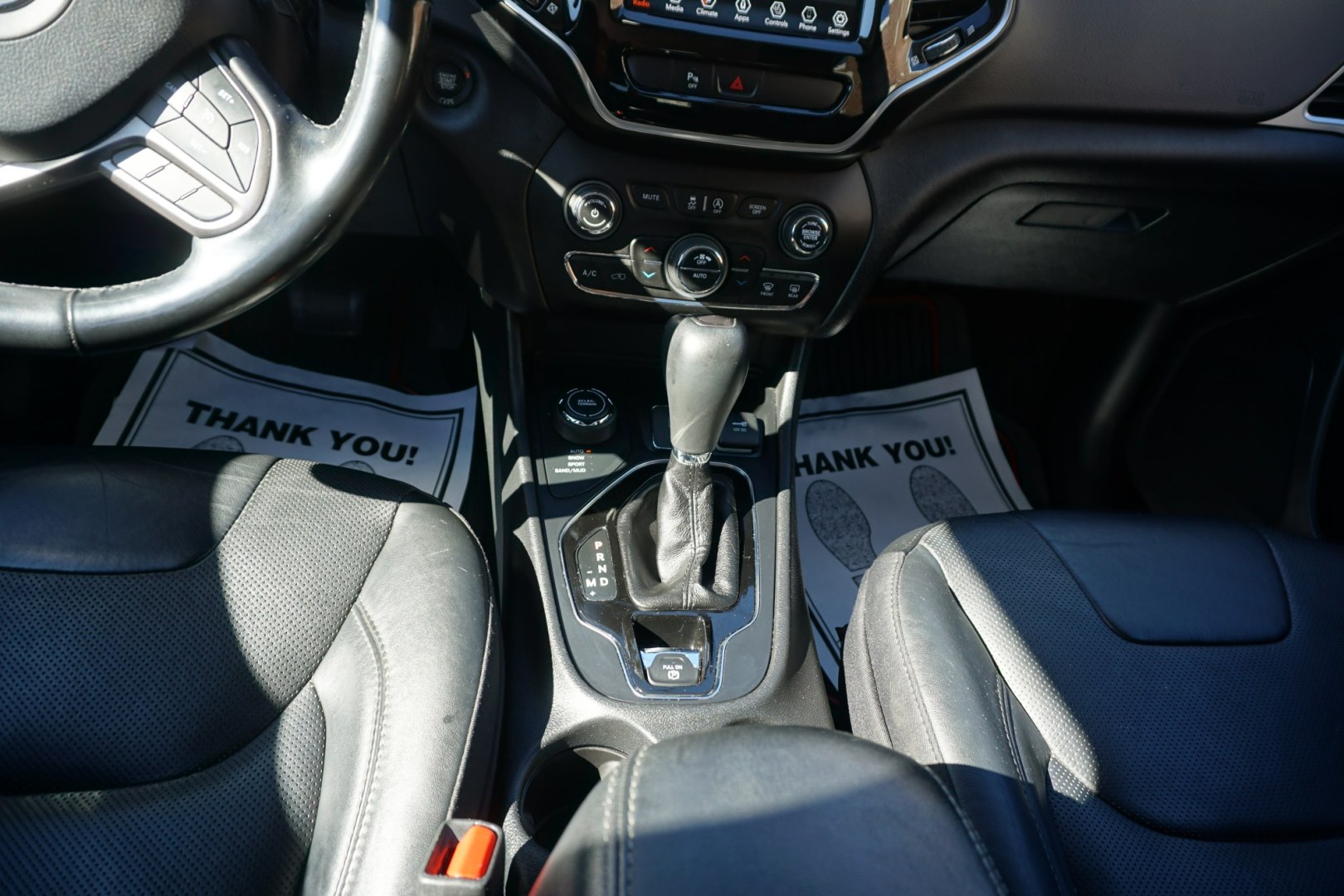 2020 BLUE SHADE PEARL JEEP CHEROKEE LIMITED (1C4PJMDX9LD) with an 3.2L V6 engine, AUTOMATIC transmission, located at 312 Centre Ave, Schuylkill Haven, PA, 17972, (570) 593-5278, 40.638130, -76.177383- Photo#28