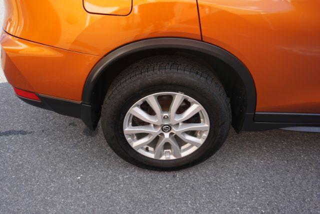 2019 Monarch Orange Metallic /Charcoal Nissan Rogue SV (JN8AT2MV3KW) with an 2.5L I-4 DOHC engine, located at 312 Centre Ave, Schuylkill Haven, PA, 17972, (570) 593-5278, 40.638130, -76.177383 - Photo#13